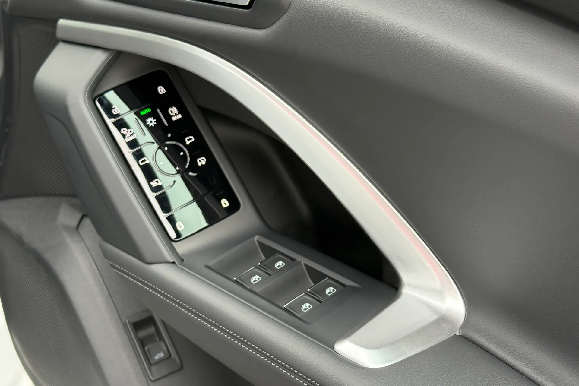 Audi Q5 thumbnail image number 43