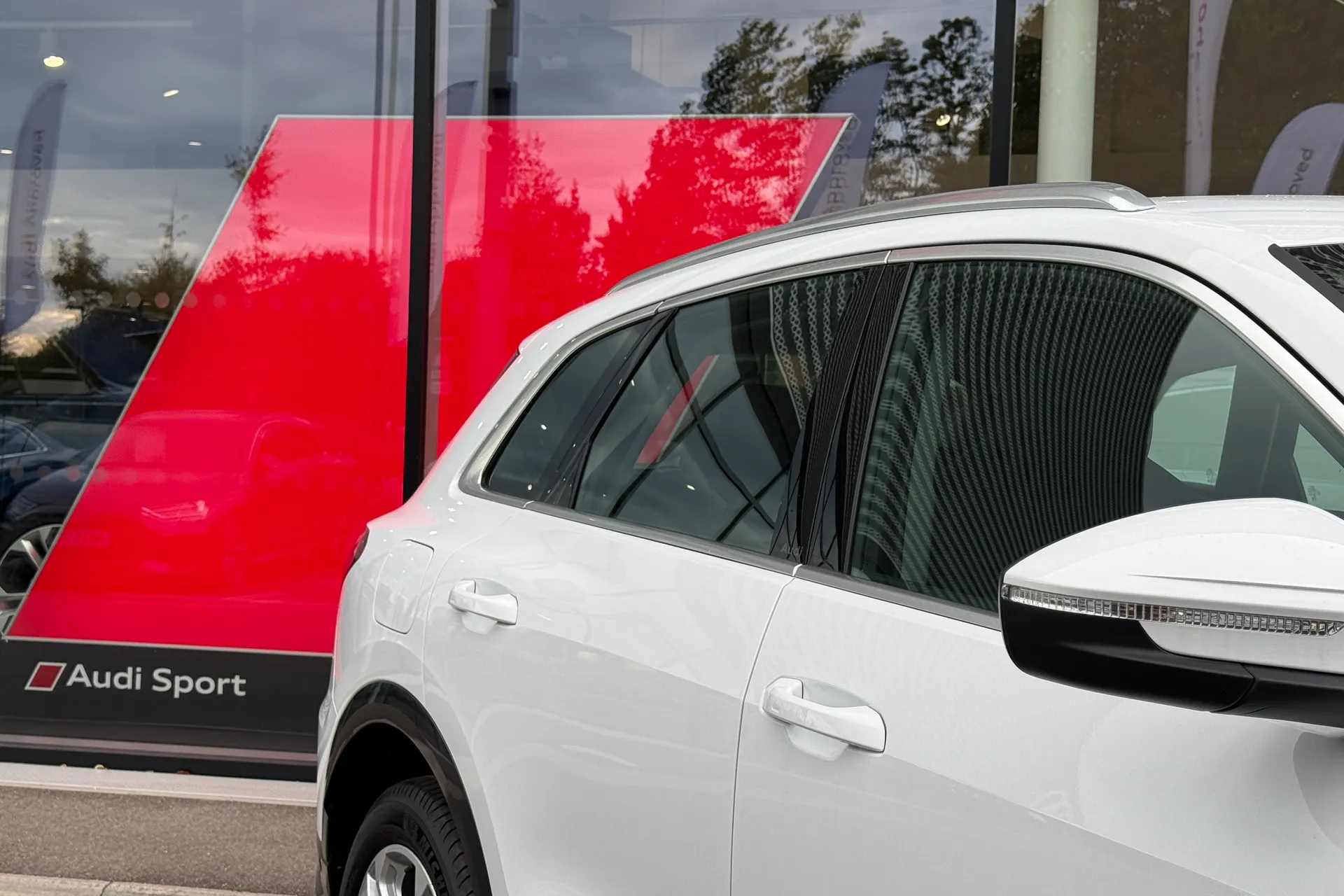 Audi Q5 thumbnail image number 11