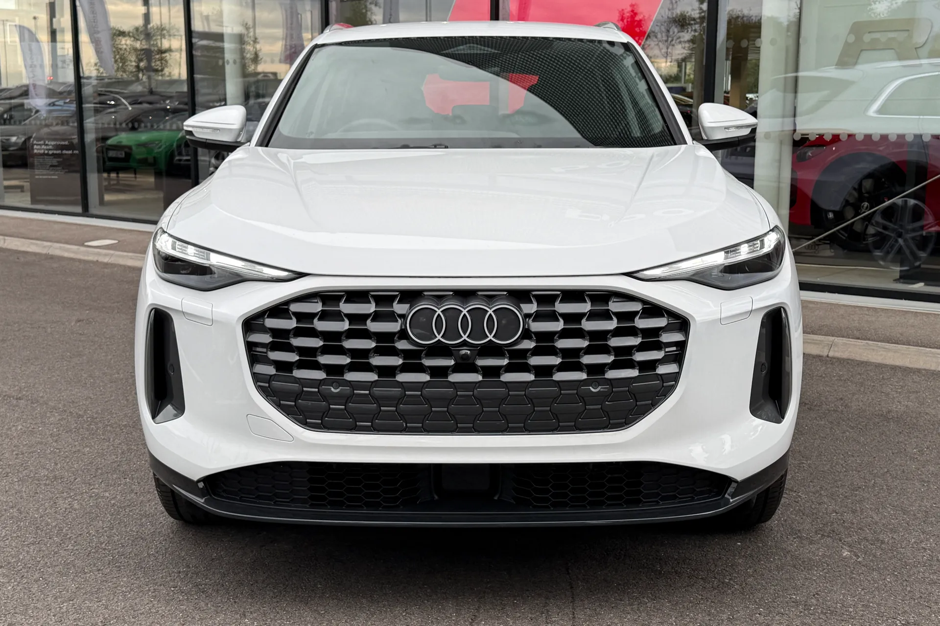 Audi Q5 thumbnail image number 10