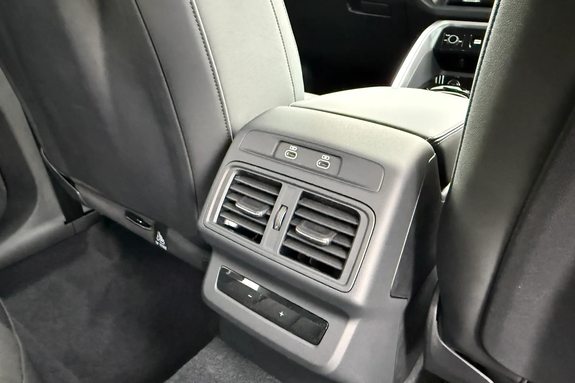 Audi Q5 thumbnail image number 42