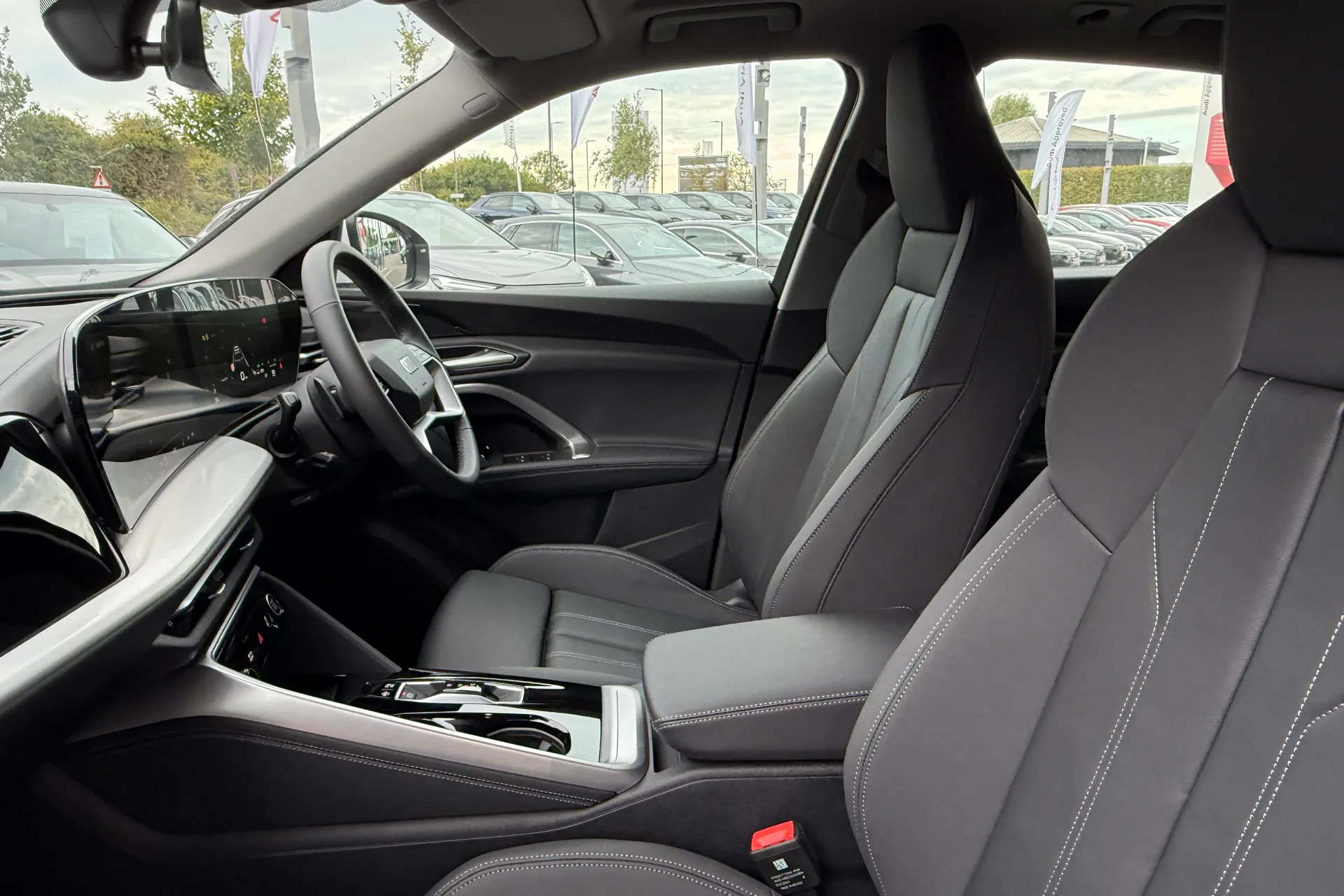 Audi Q5 thumbnail image number 34
