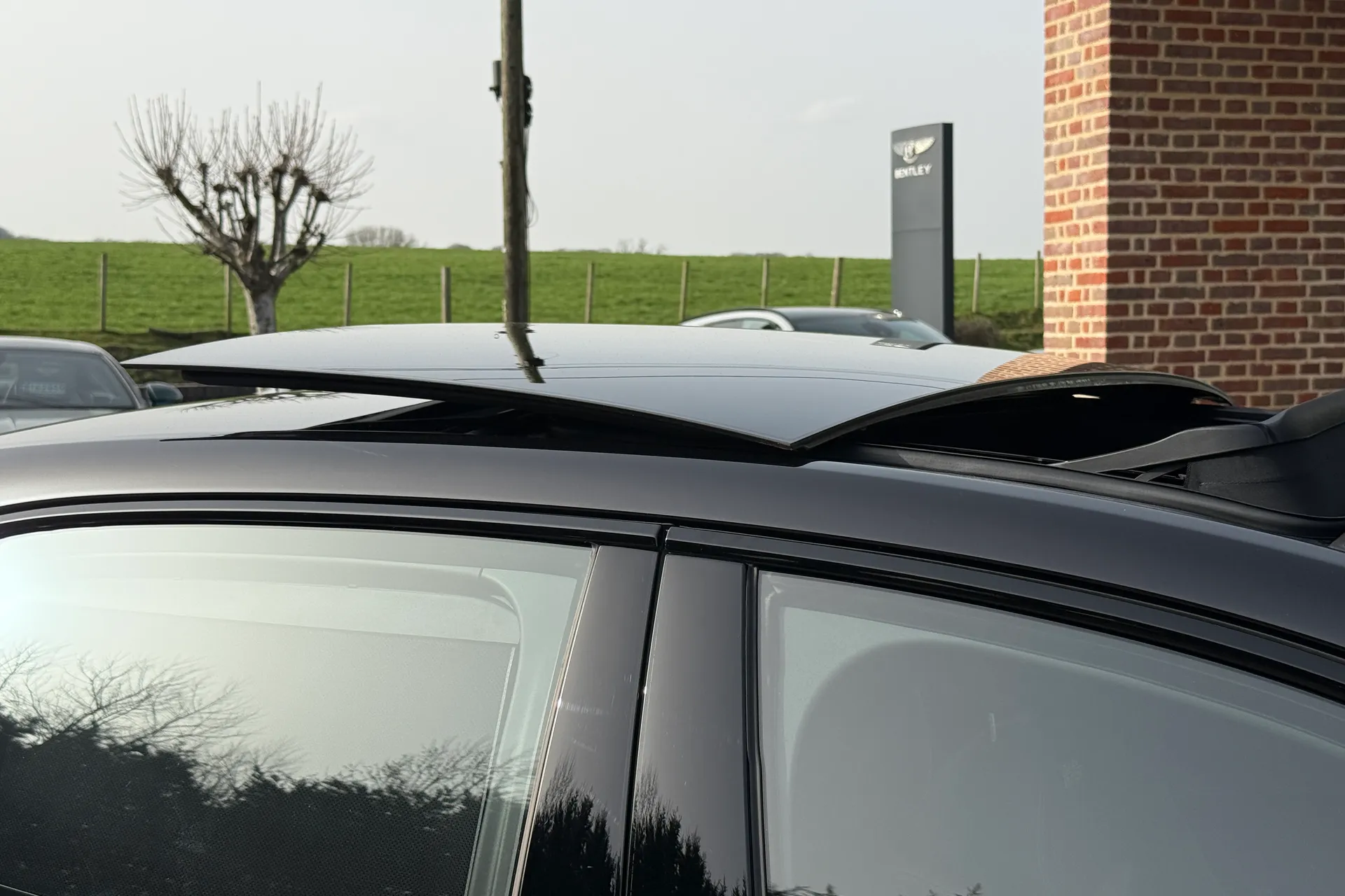 Bentley FLYING SPUR thumbnail image number 45