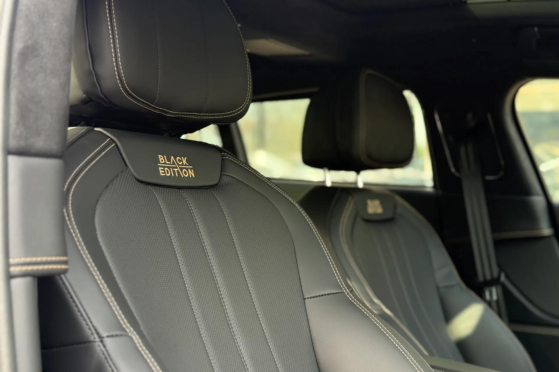 Bentley FLYING SPUR thumbnail image number 14