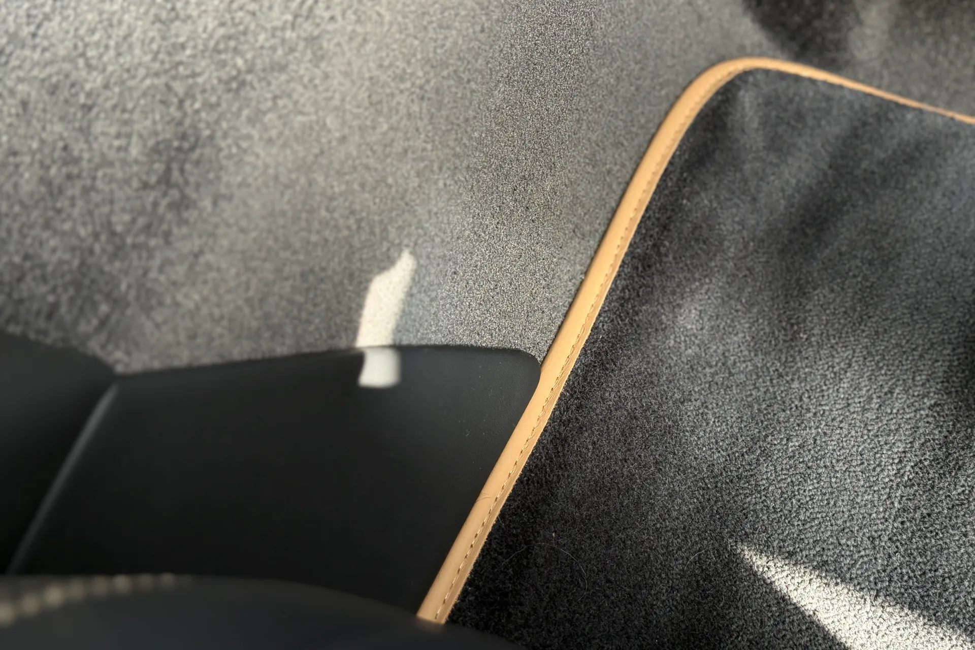 Bentley FLYING SPUR thumbnail image number 27