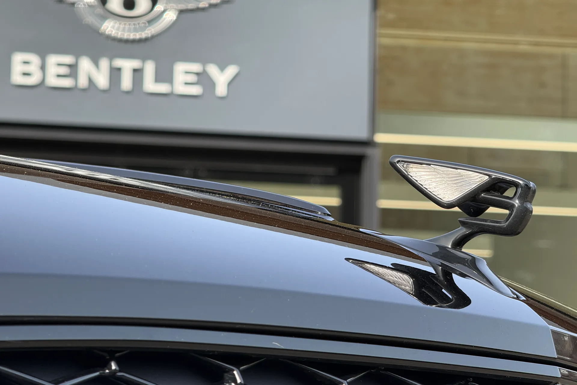 Bentley FLYING SPUR thumbnail image number 4