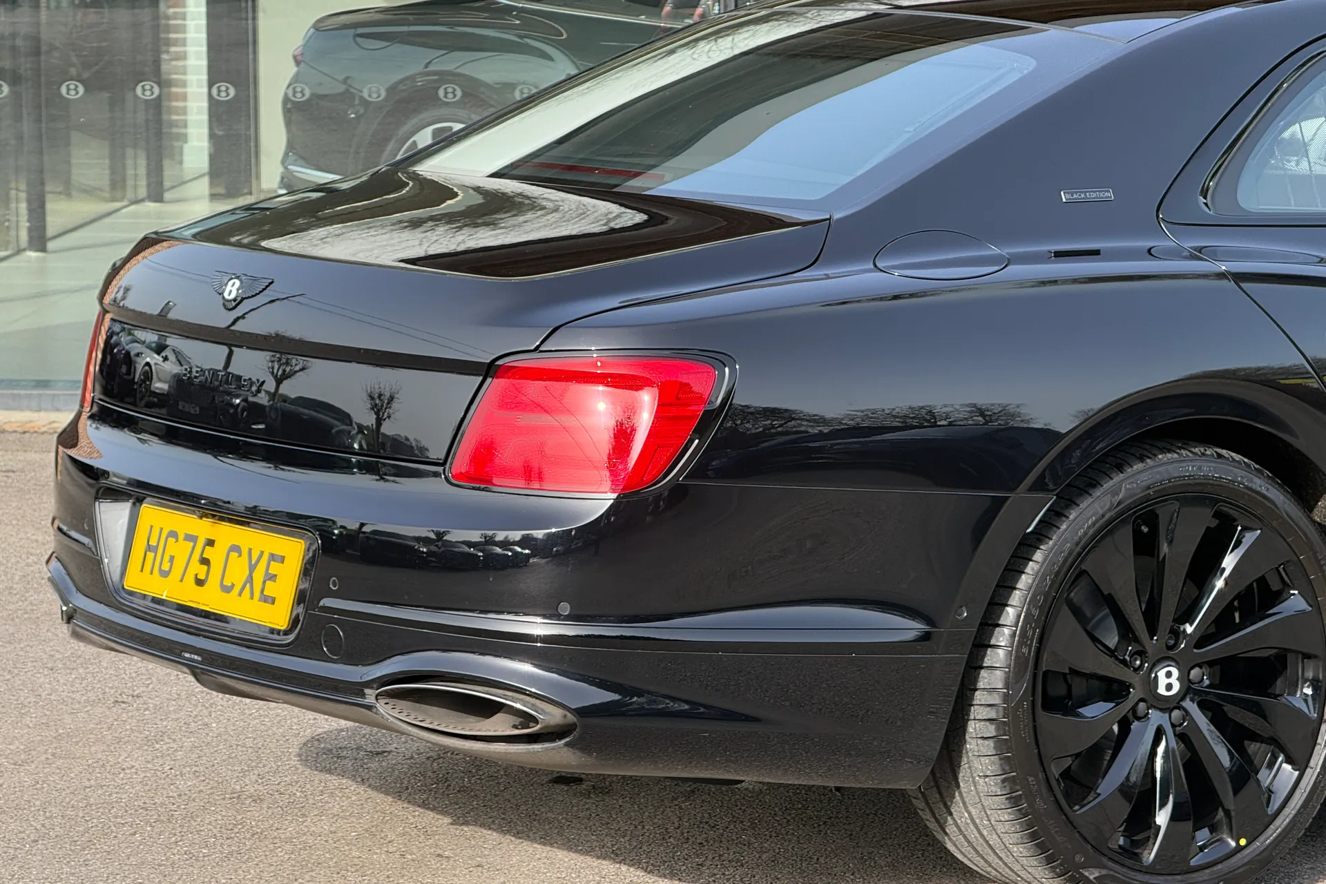 Bentley FLYING SPUR thumbnail image number 43