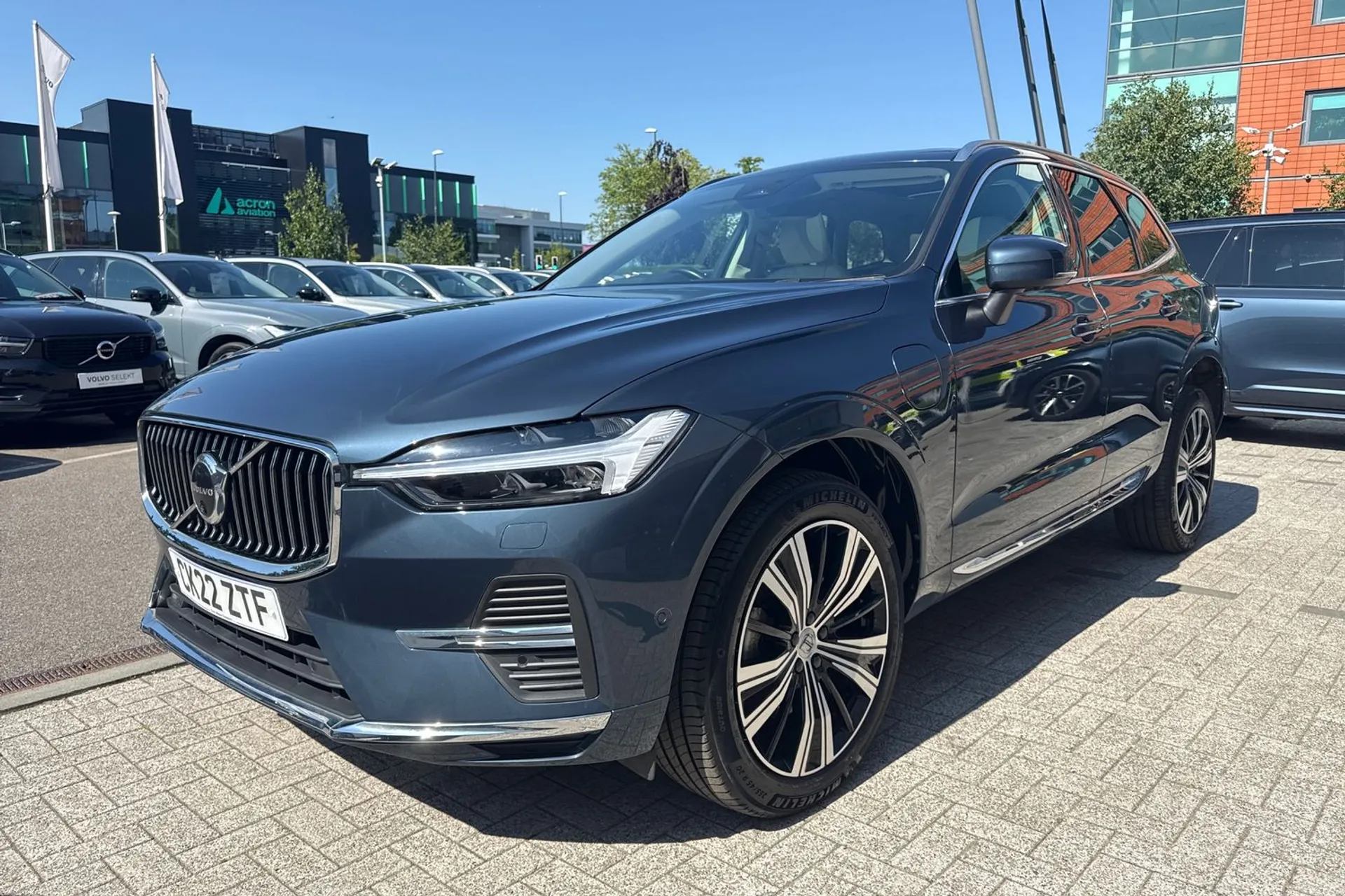 Volvo XC60 thumbnail image number 11
