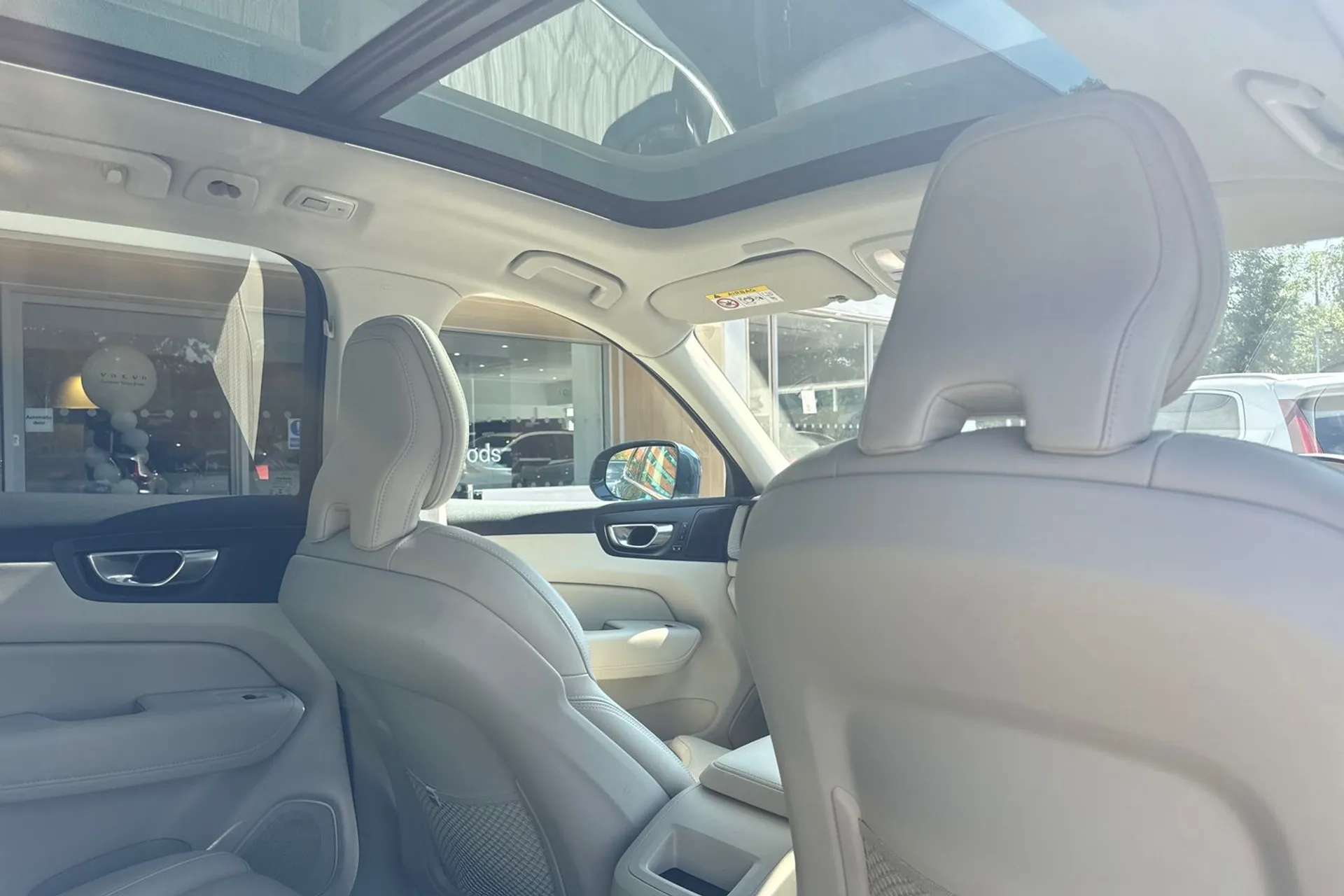 Volvo XC60 thumbnail image number 23