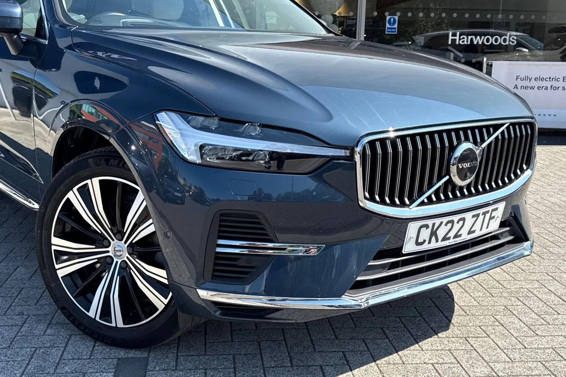 Volvo XC60 thumbnail image number 6