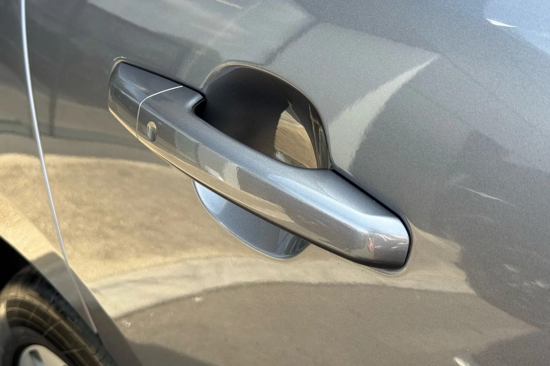 Jaguar F-PACE thumbnail image number 37
