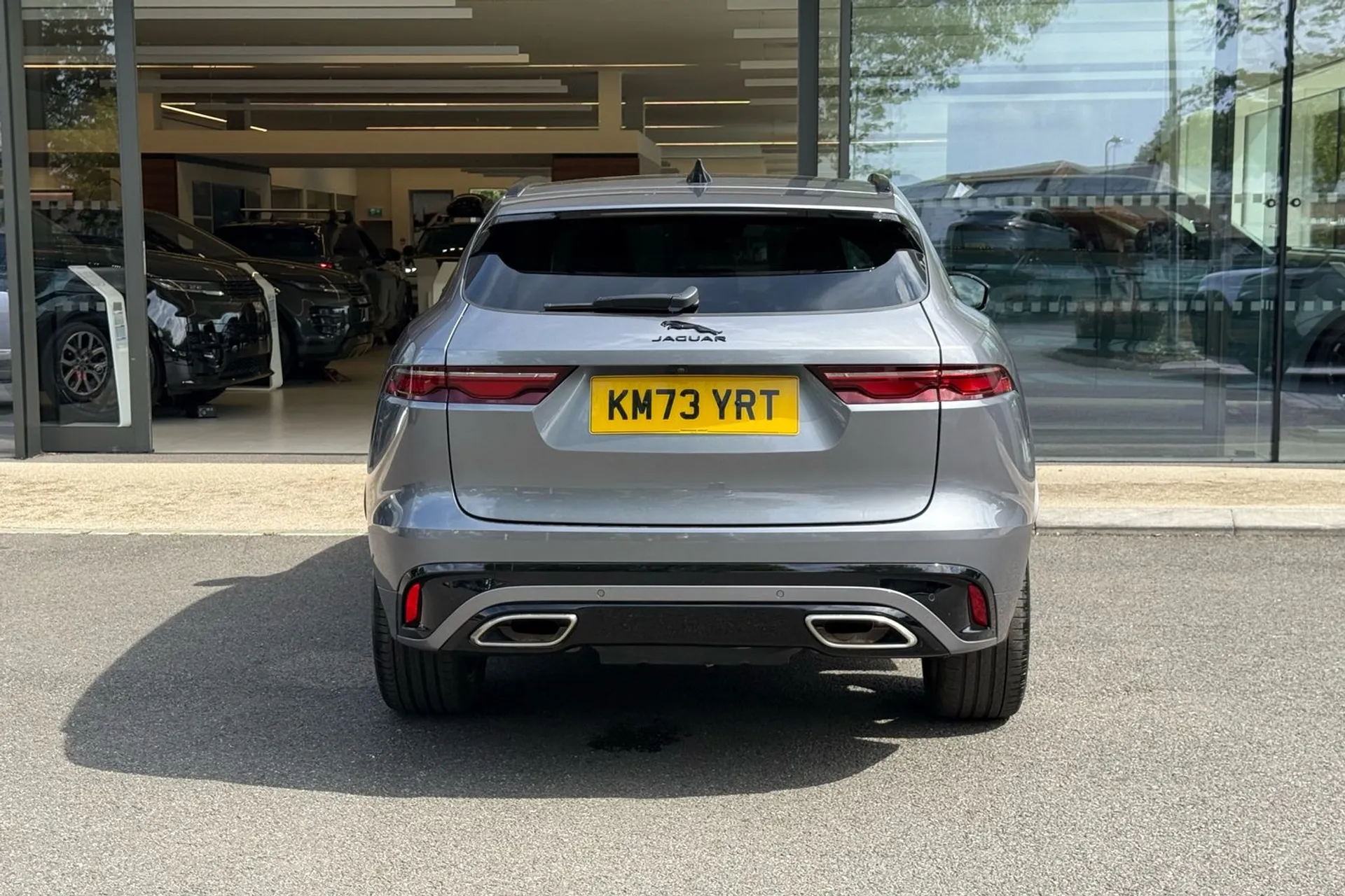 Jaguar F-PACE thumbnail image number 8