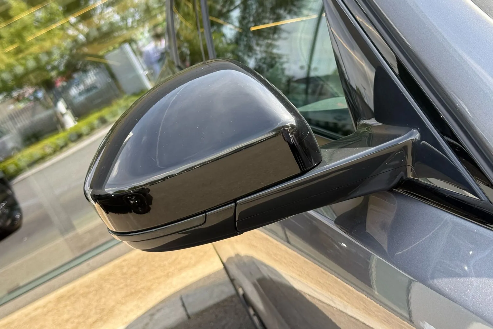 Jaguar F-PACE thumbnail image number 57