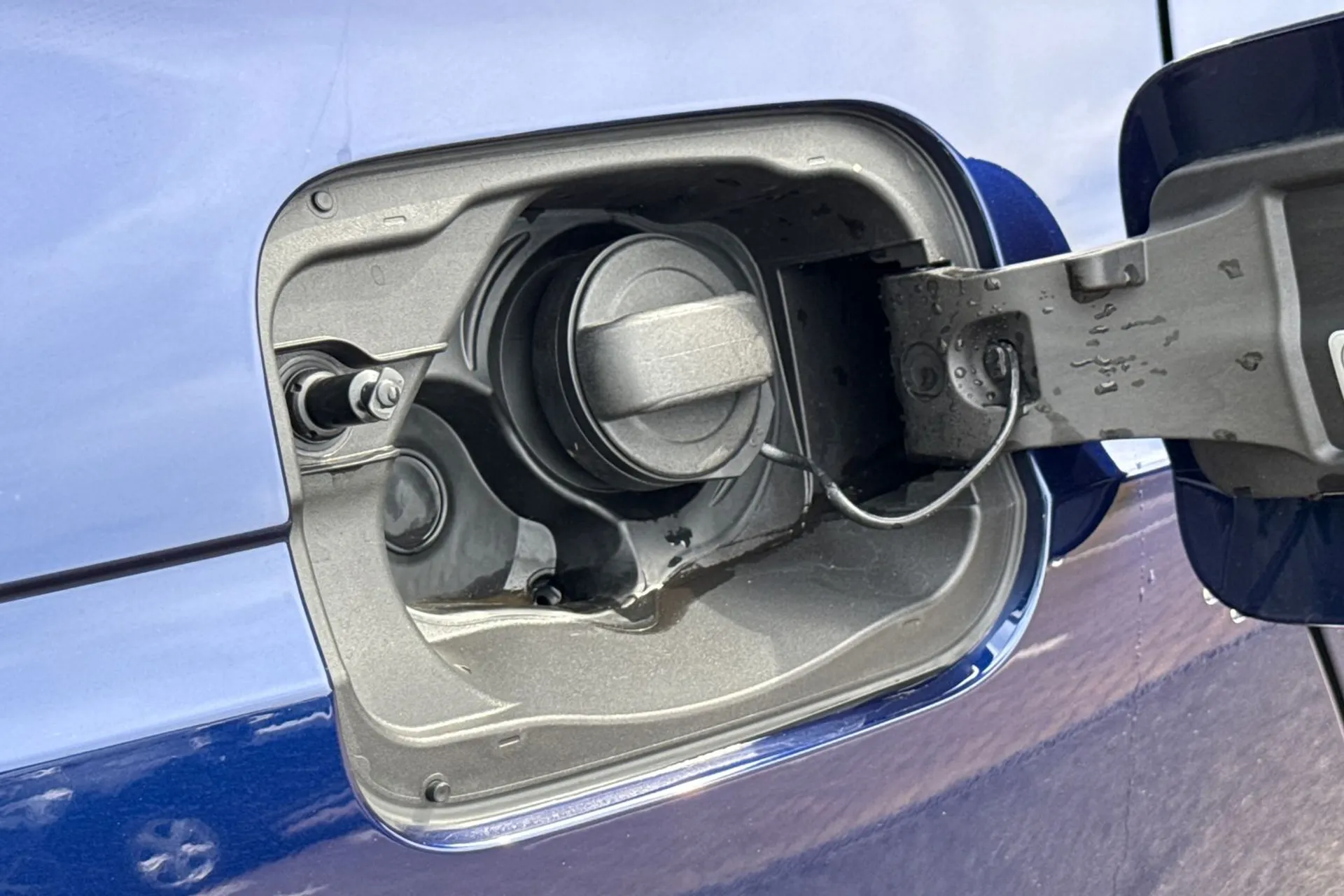 Audi A4 thumbnail image number 18