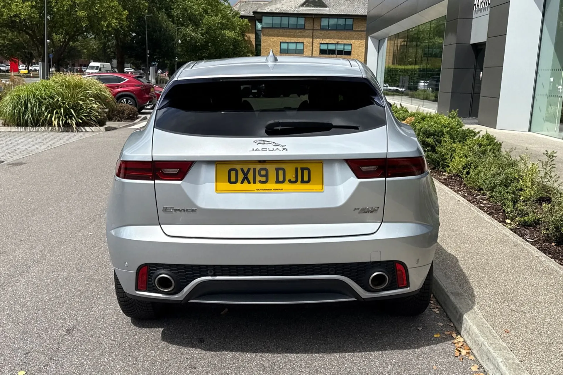 Jaguar E-PACE thumbnail image number 12