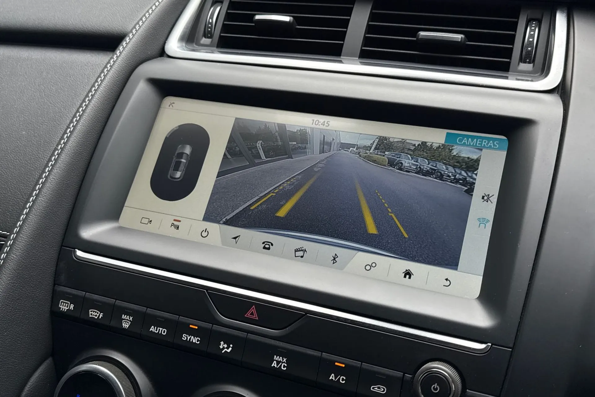 Jaguar E-PACE thumbnail image number 6