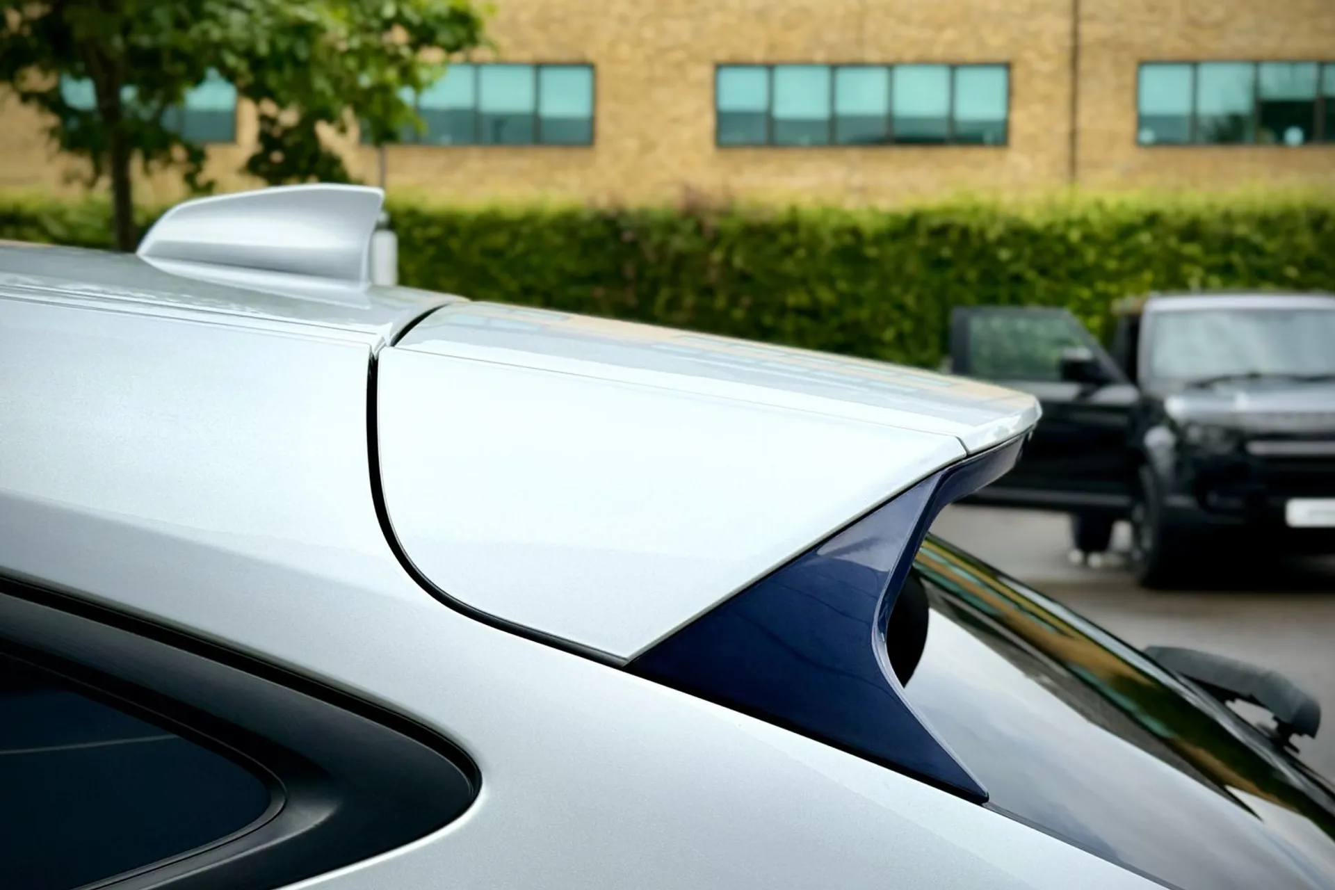 Jaguar E-PACE thumbnail image number 21