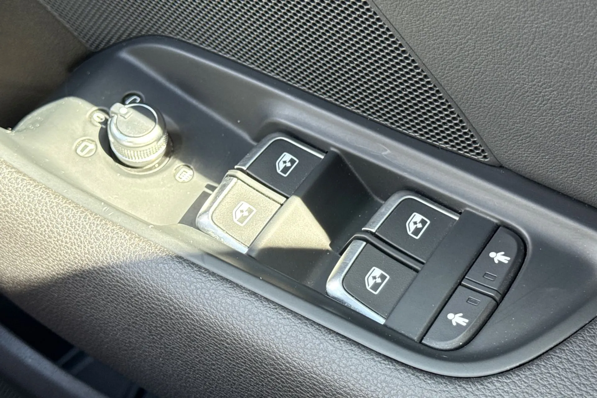 Audi A3 thumbnail image number 17