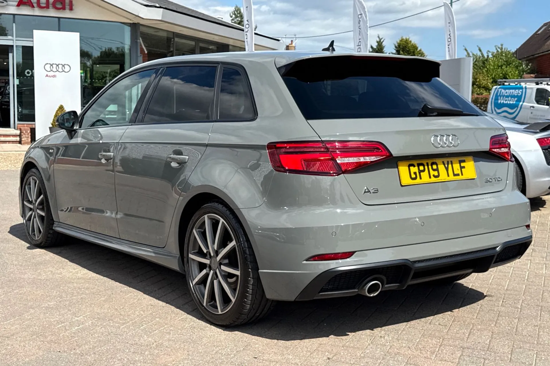 Audi A3 thumbnail image number 6