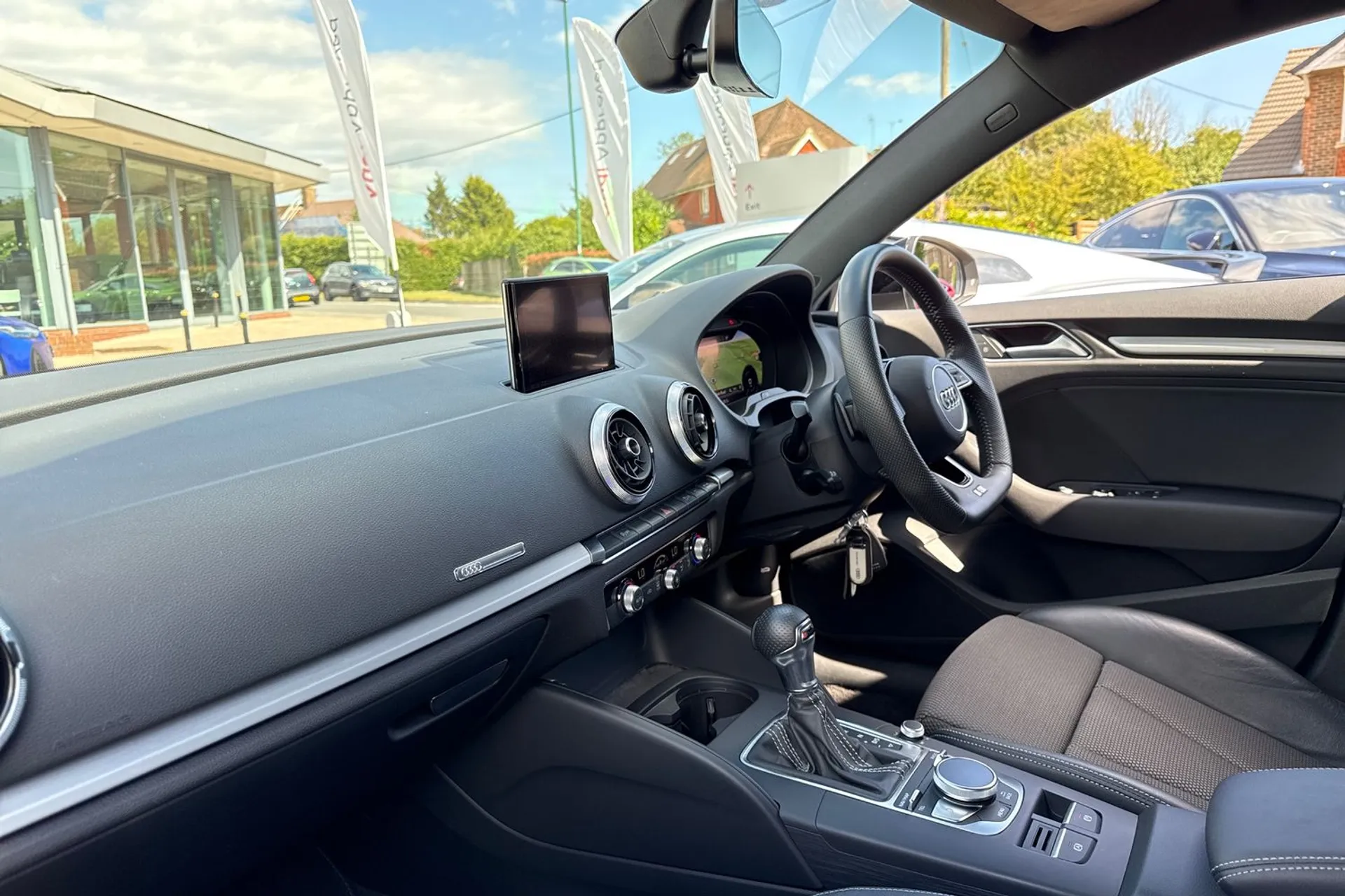 Audi A3 thumbnail image number 27