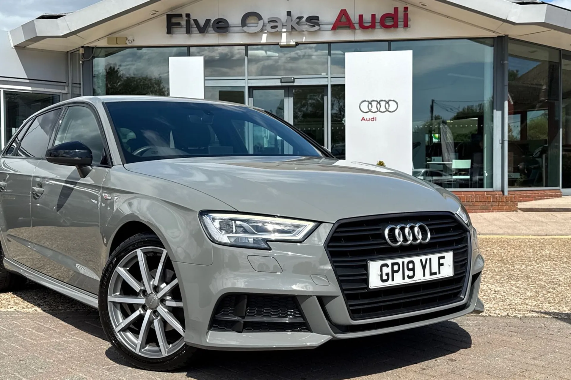 Audi A3 thumbnail image number 22