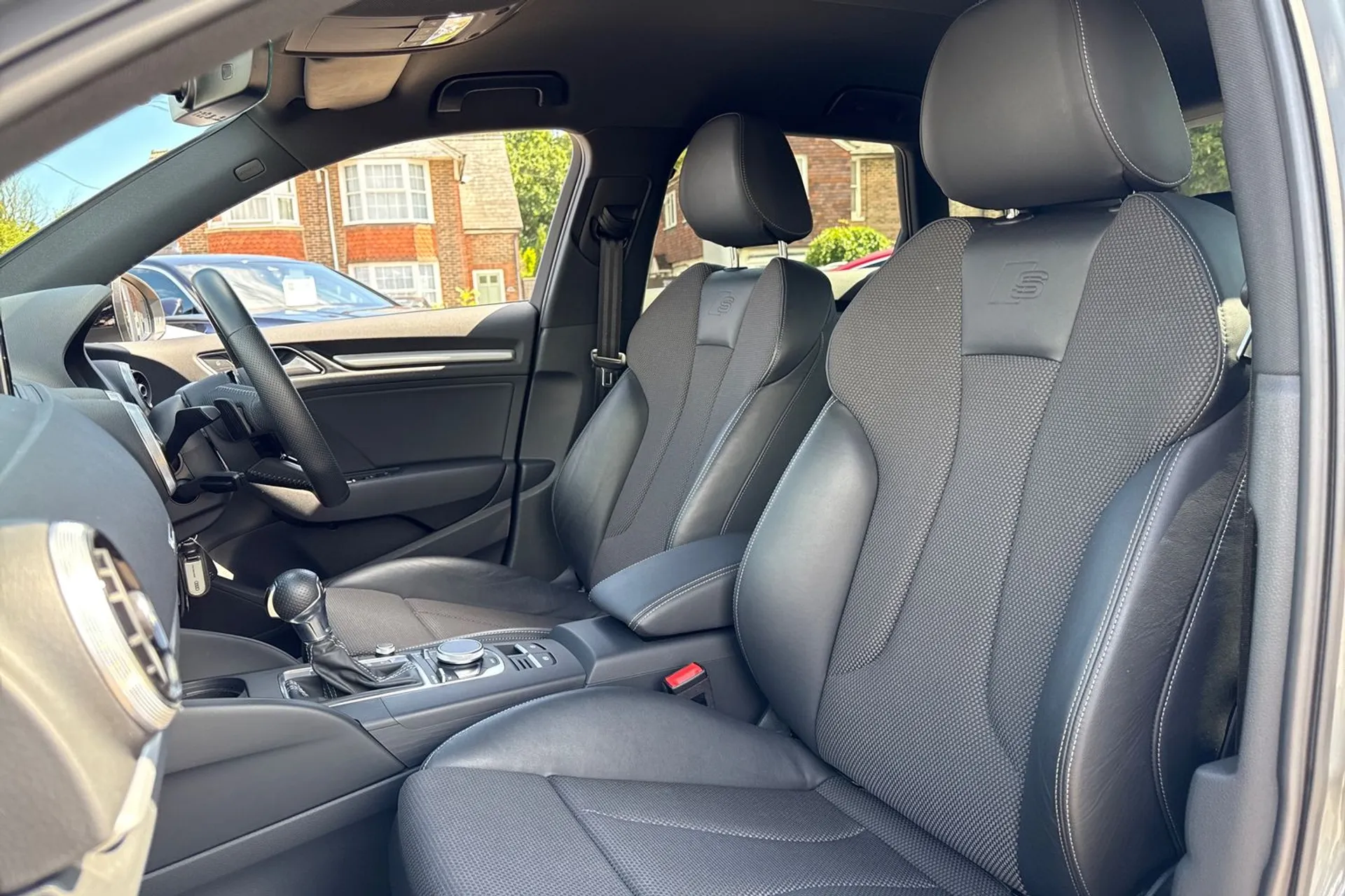 Audi A3 thumbnail image number 28