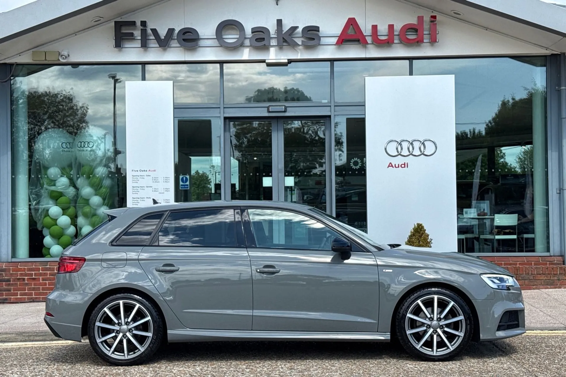 Audi A3 thumbnail image number 2
