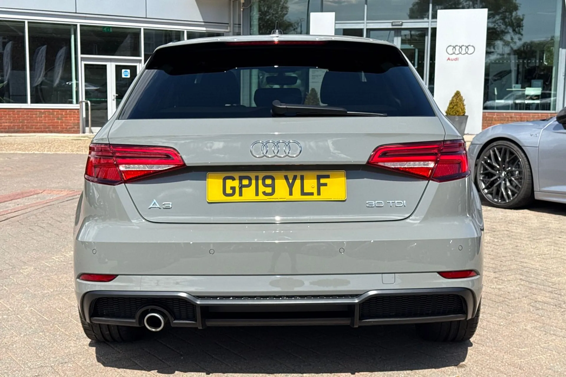 Audi A3 thumbnail image number 5