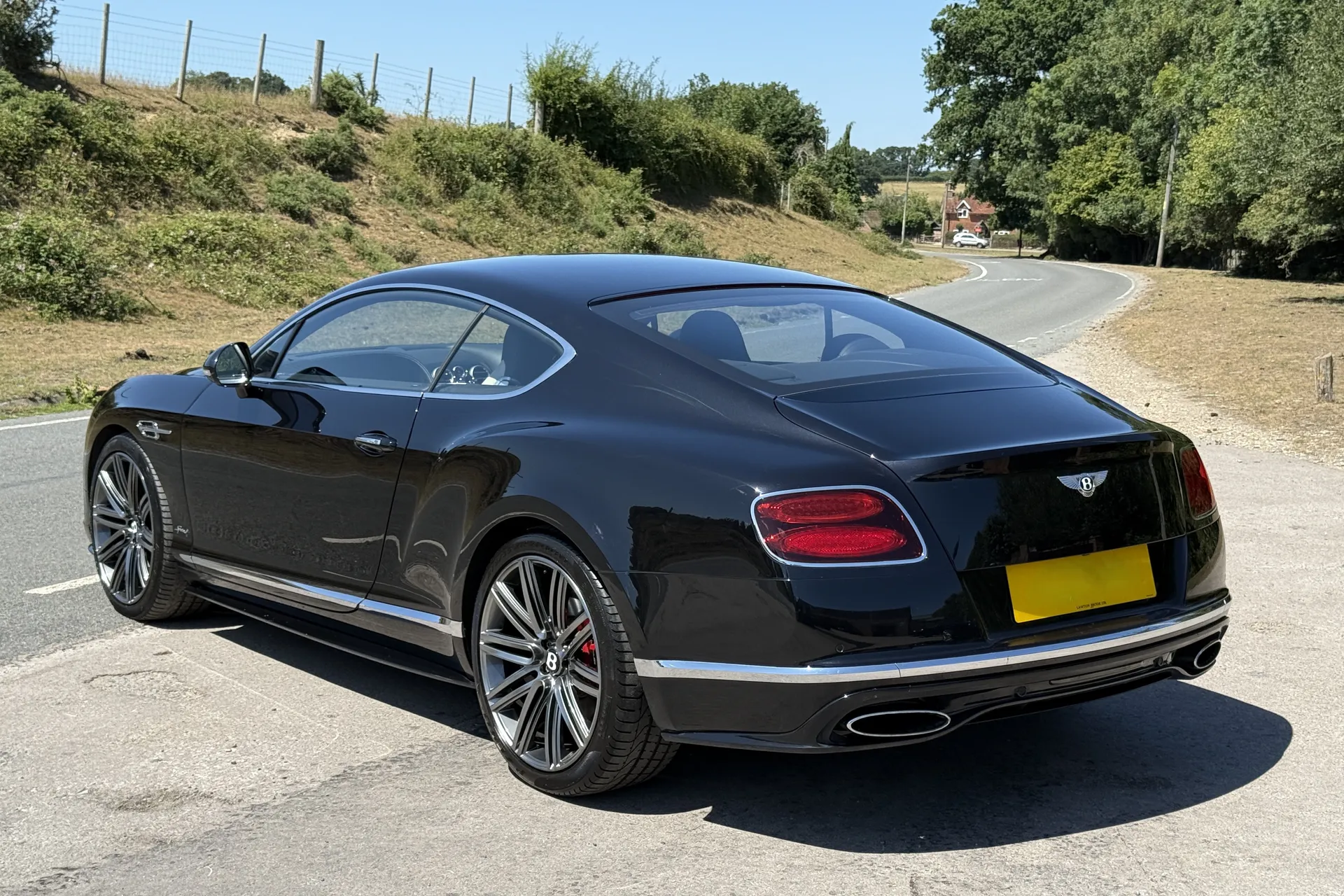 Bentley CONTINENTAL GT thumbnail image number 12