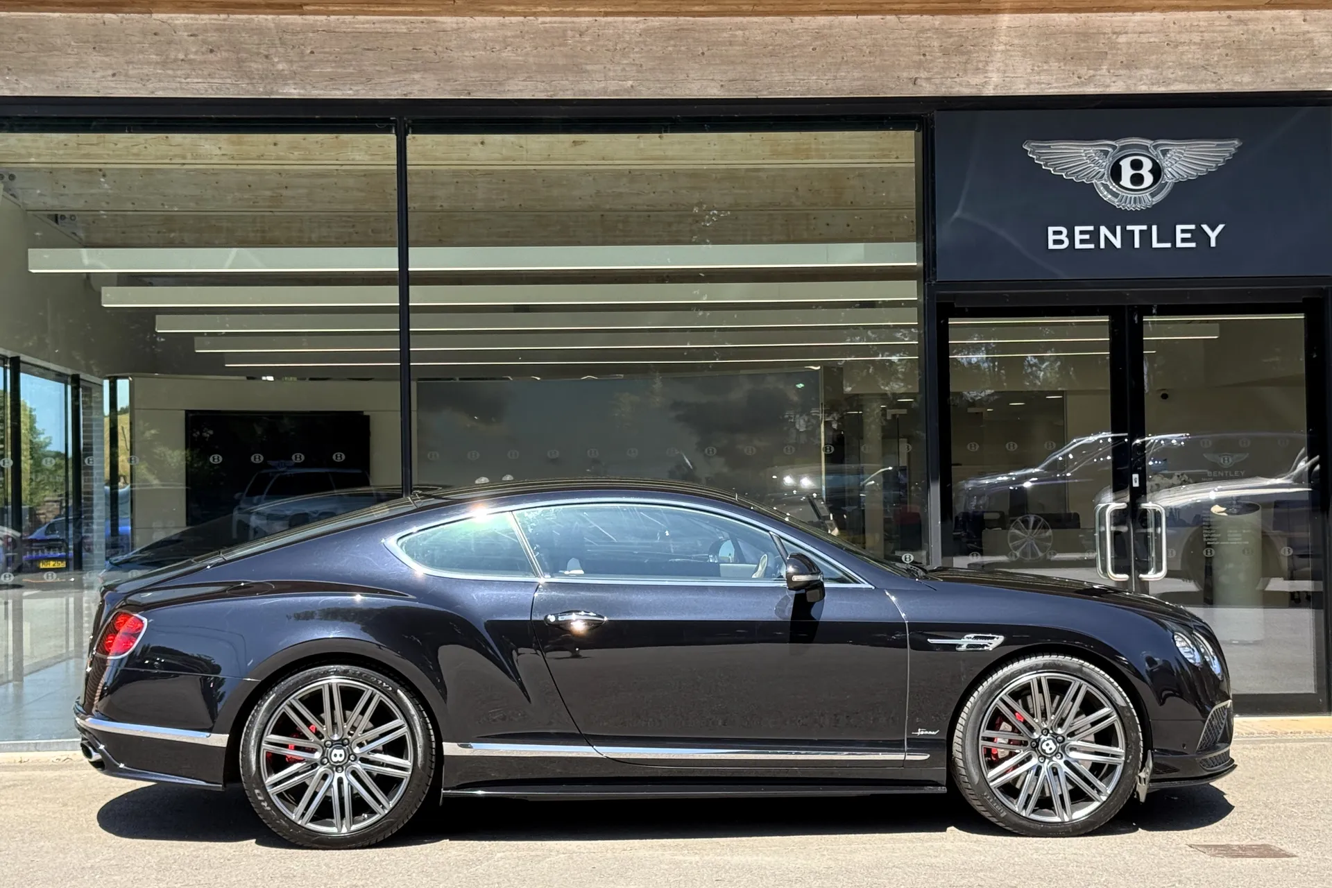 Bentley CONTINENTAL GT thumbnail image number 2