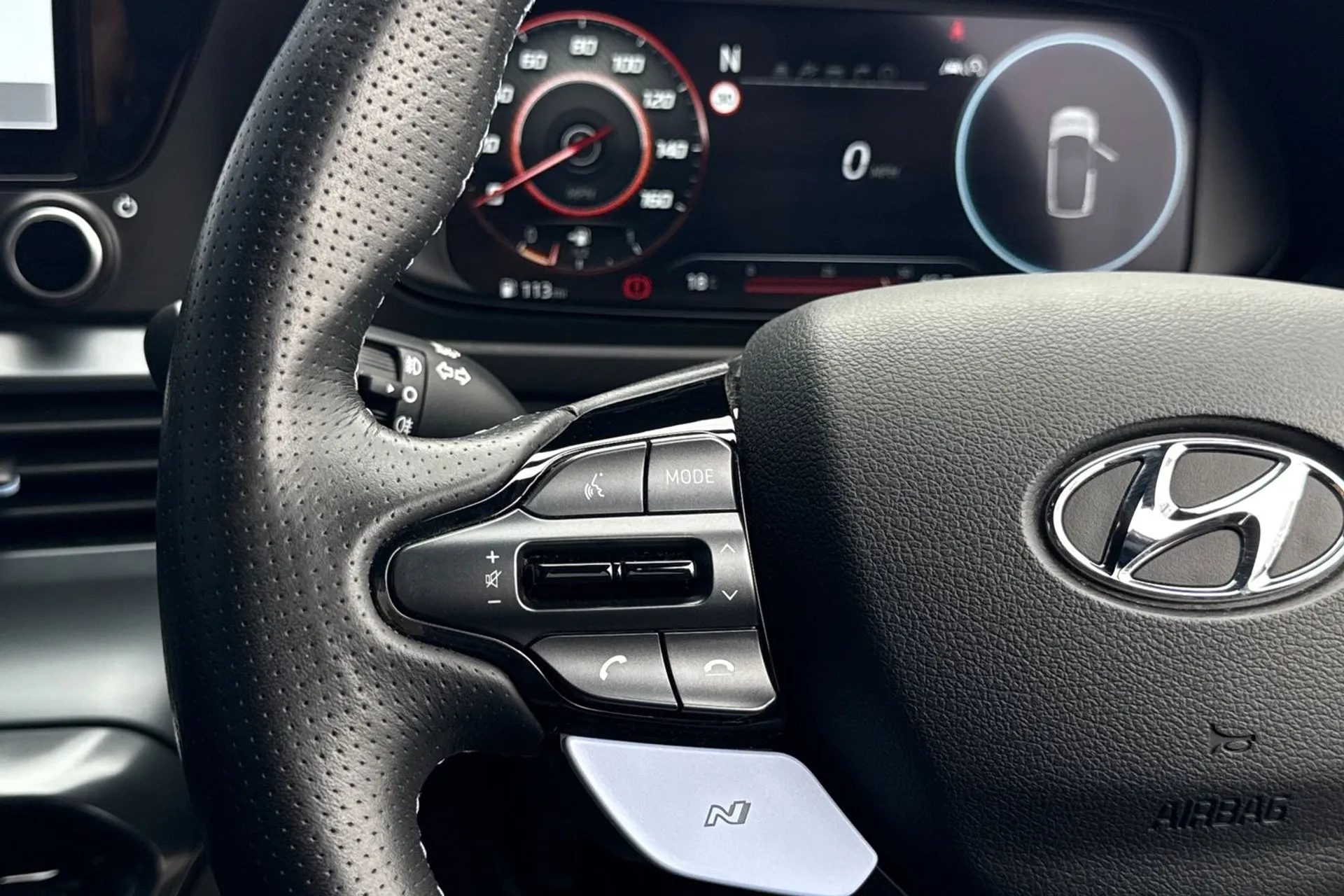 HYUNDAI I20 thumbnail image number 36