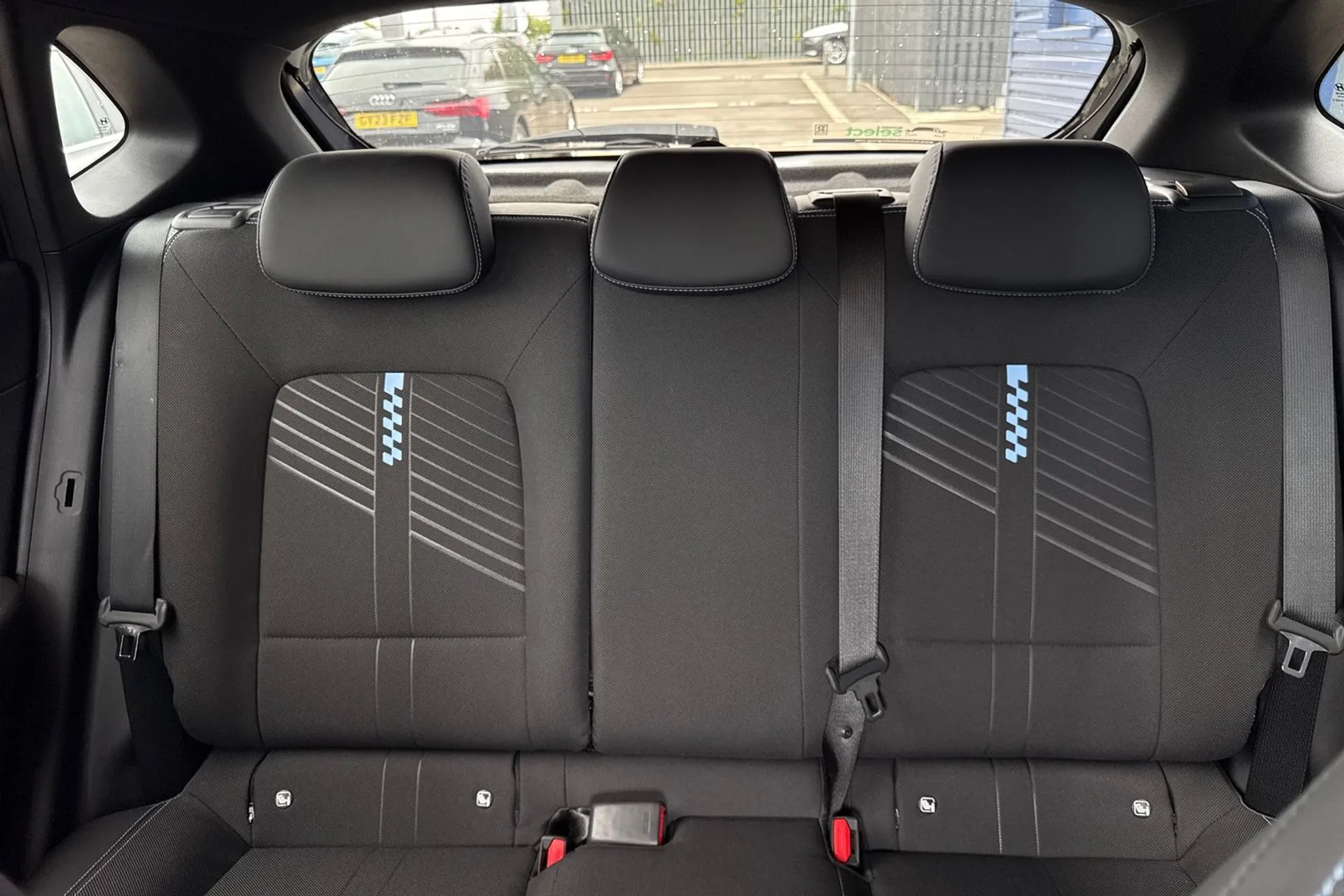 HYUNDAI I20 thumbnail image number 31