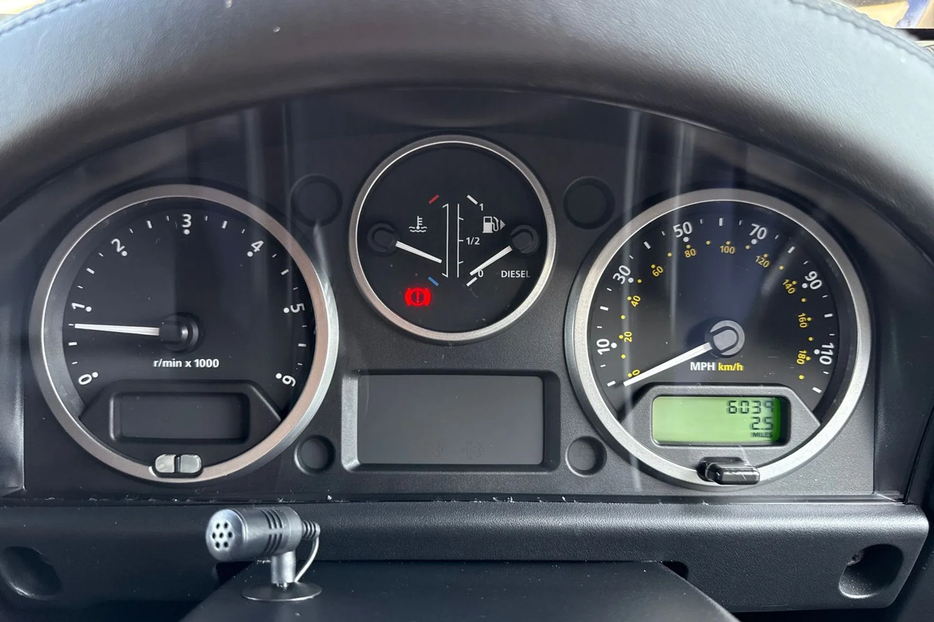 LAND ROVER DEFENDER thumbnail image number 5