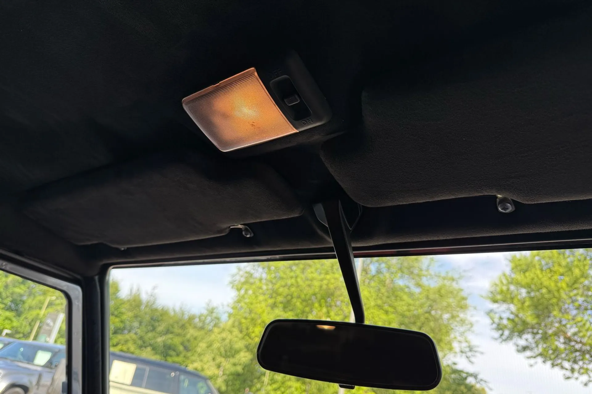 LAND ROVER DEFENDER thumbnail image number 45