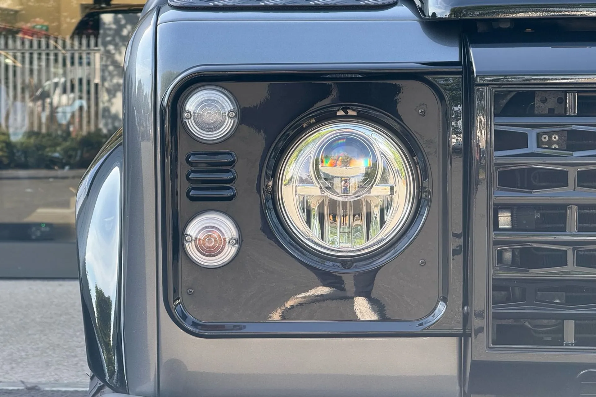 LAND ROVER DEFENDER thumbnail image number 26