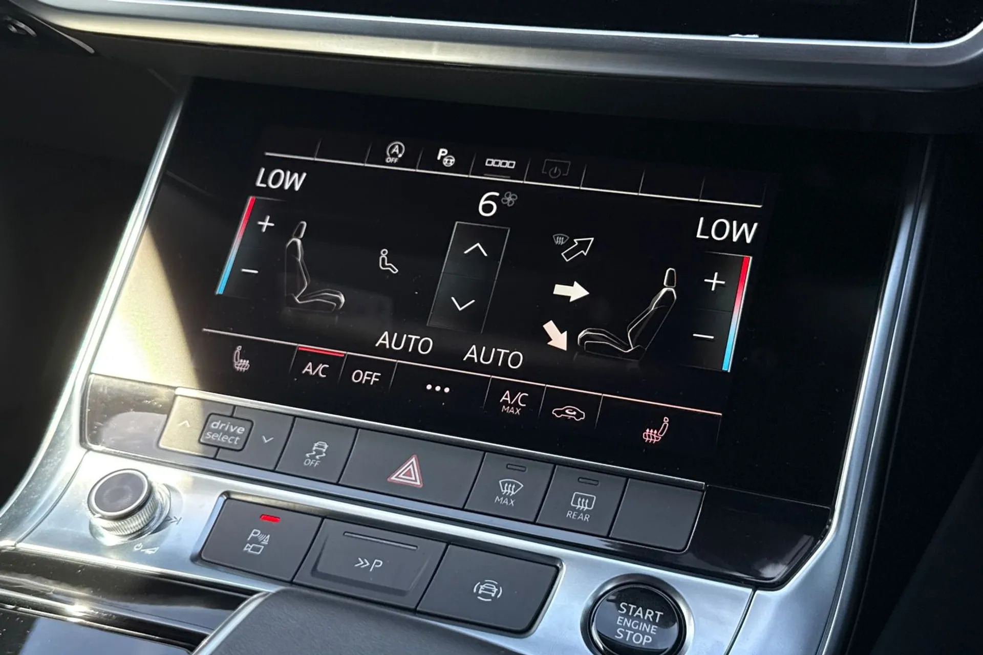 Audi A6 thumbnail image number 38