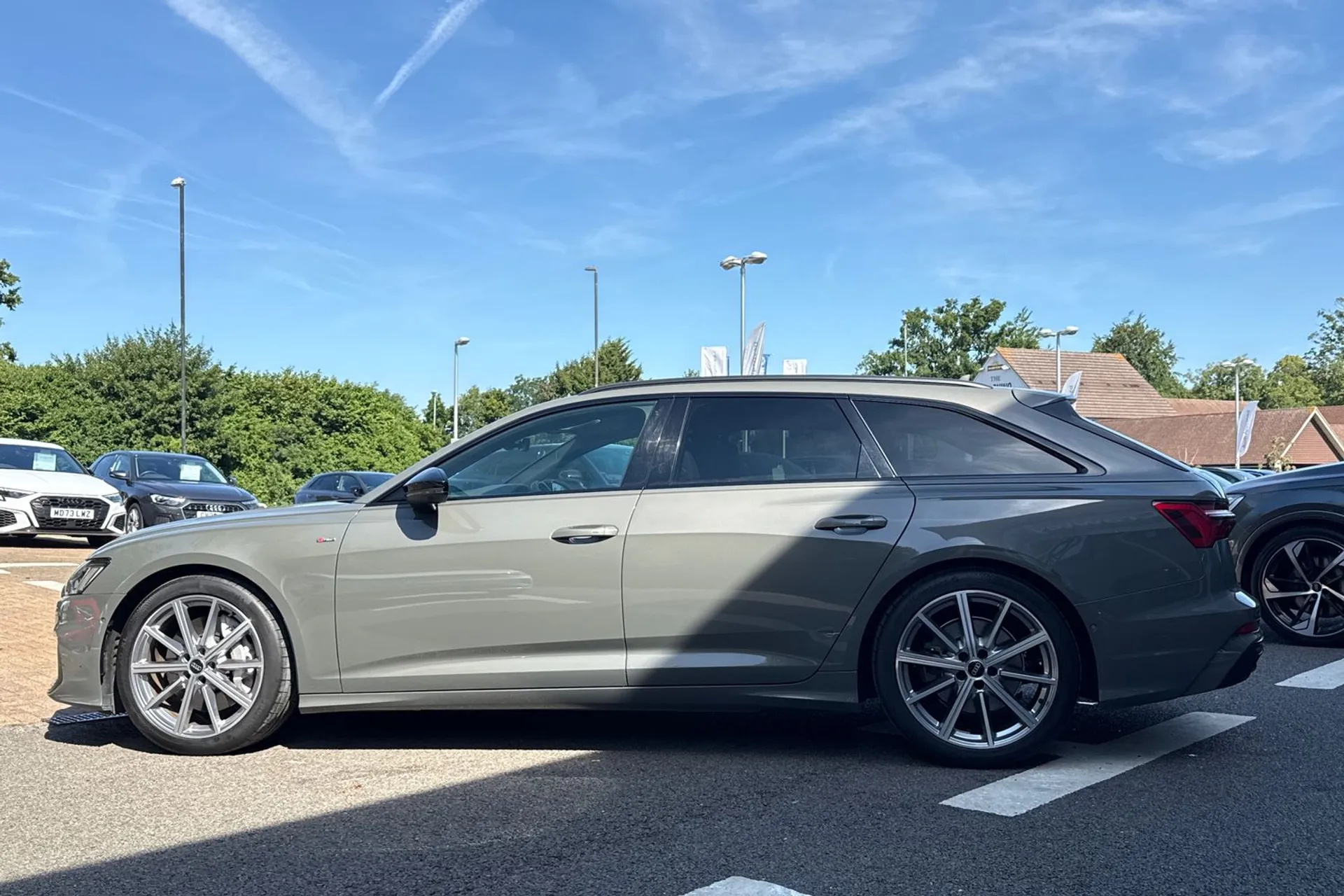 Audi A6 thumbnail image number 9