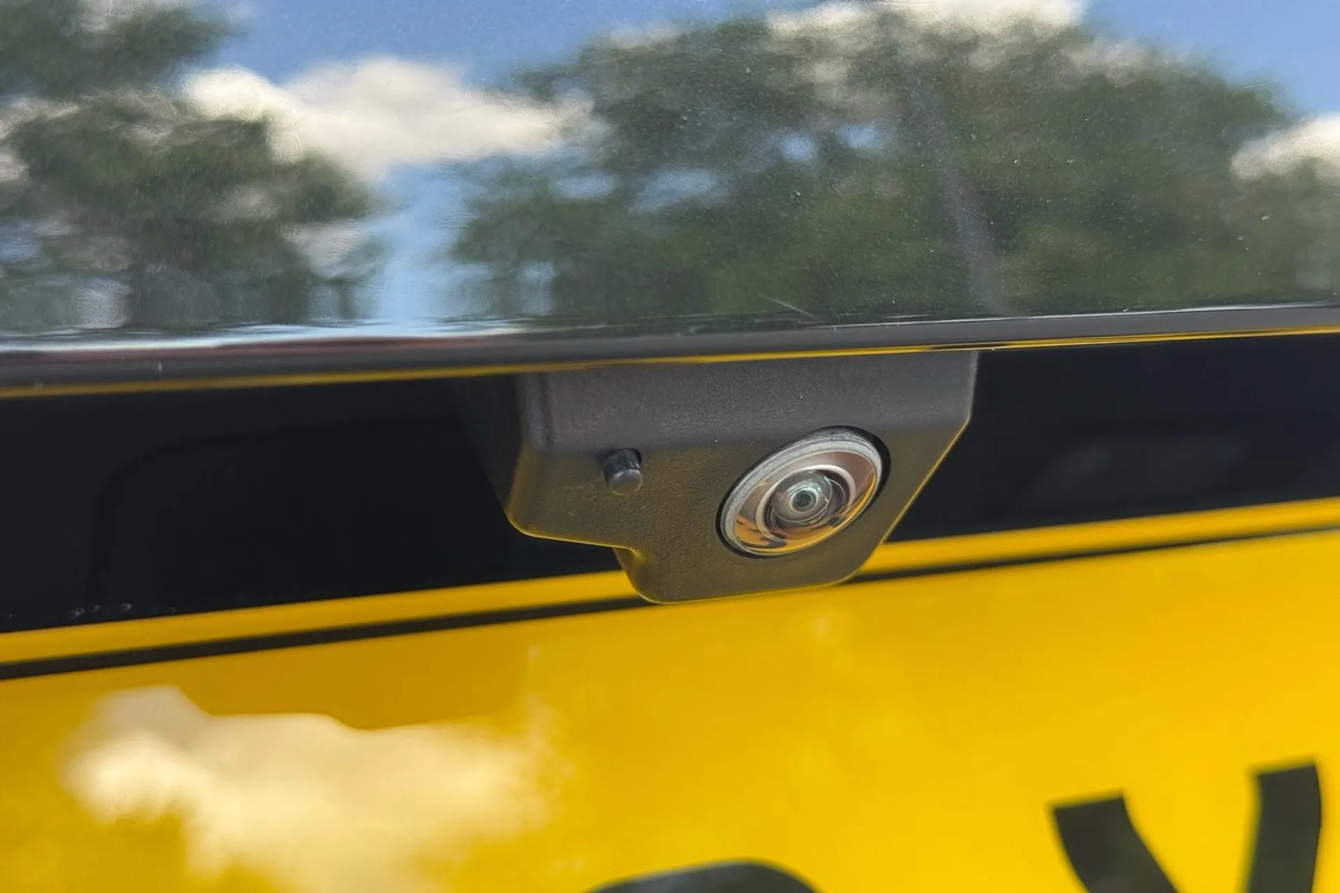 Jaguar F-PACE thumbnail image number 46