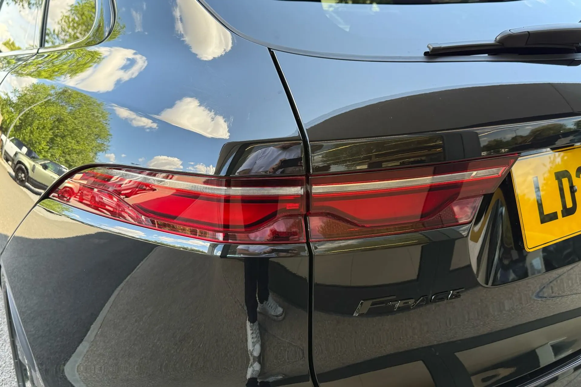 Jaguar F-PACE thumbnail image number 59