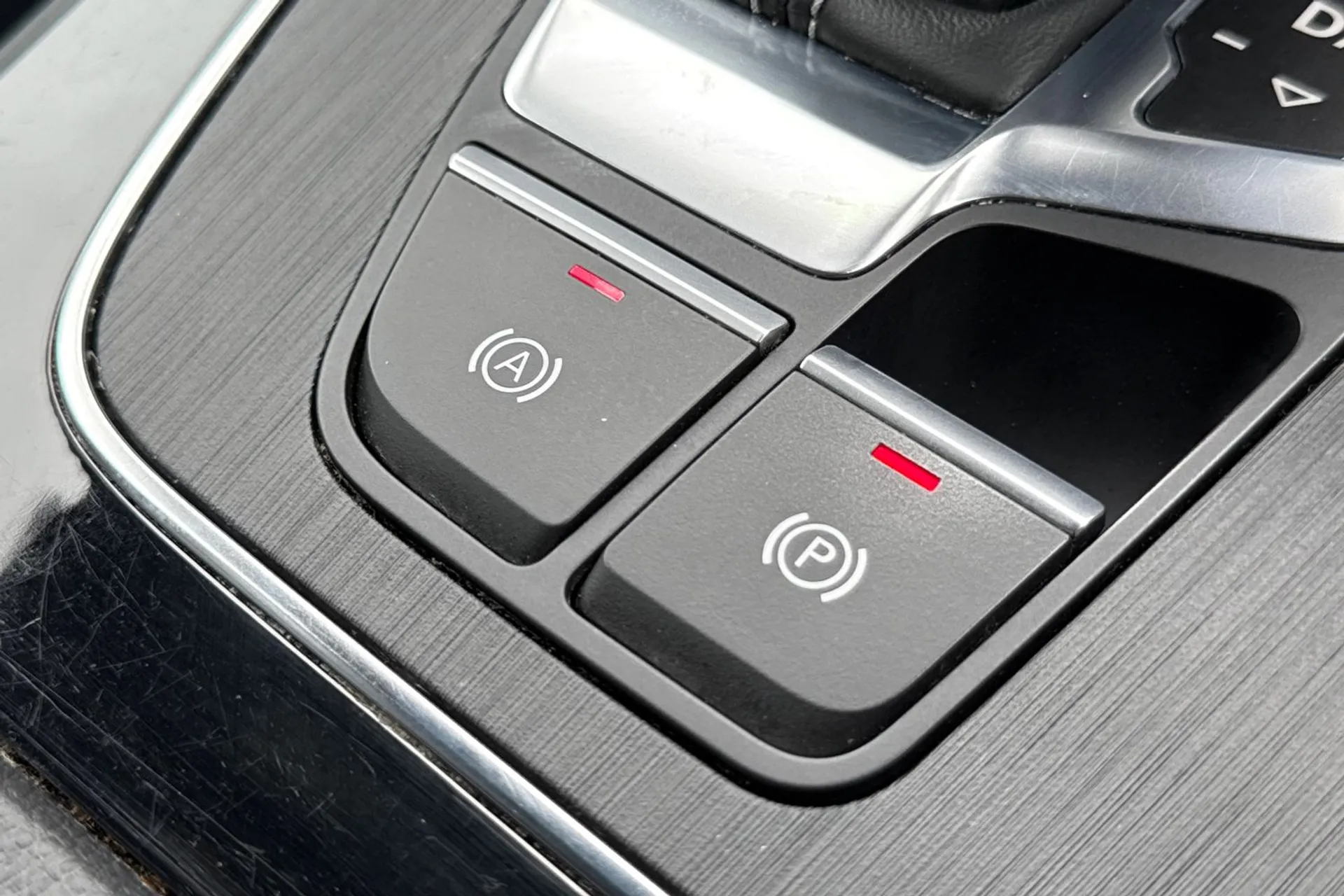 Audi Q5 thumbnail image number 45