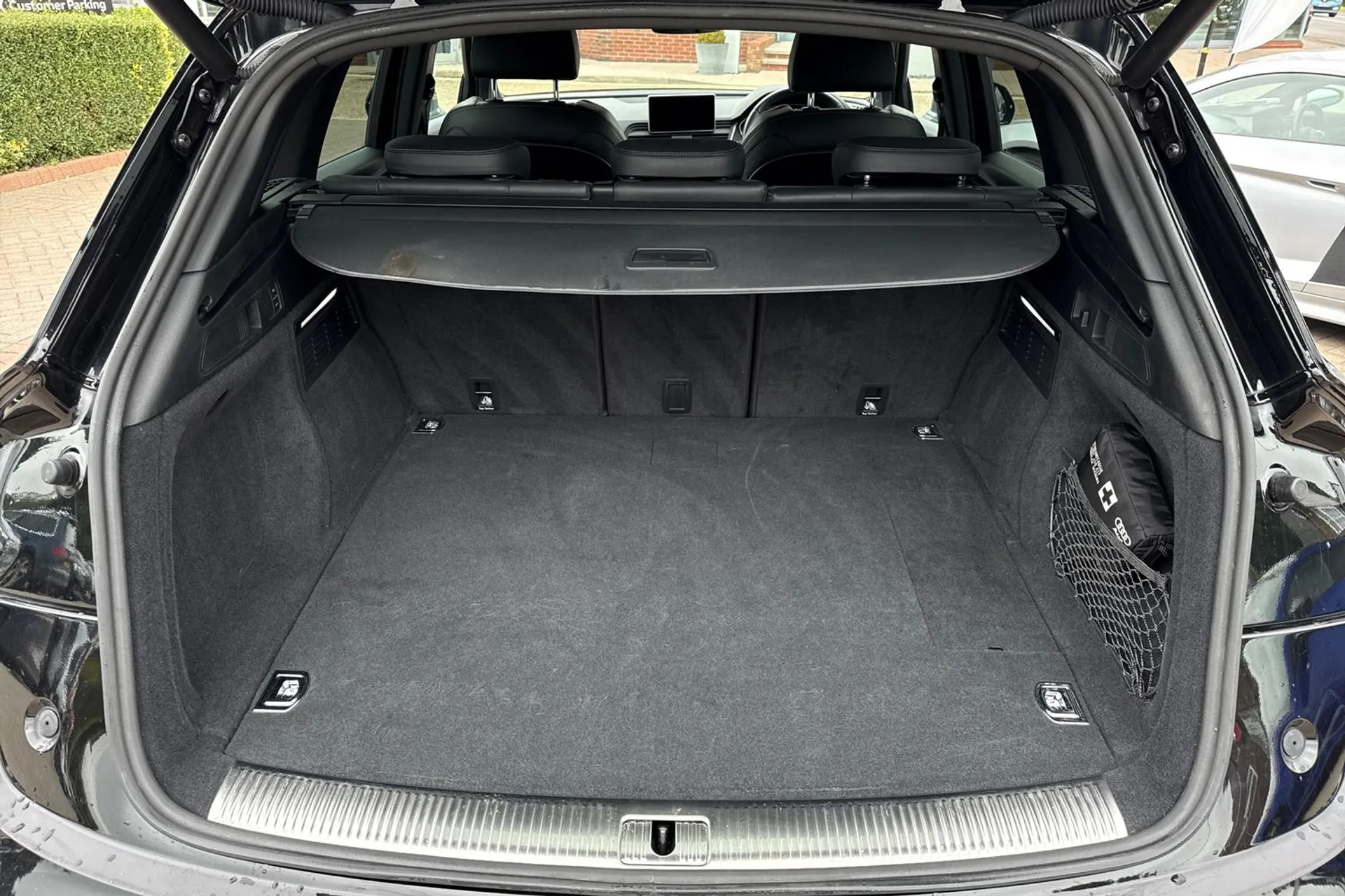 Audi Q5 thumbnail image number 40