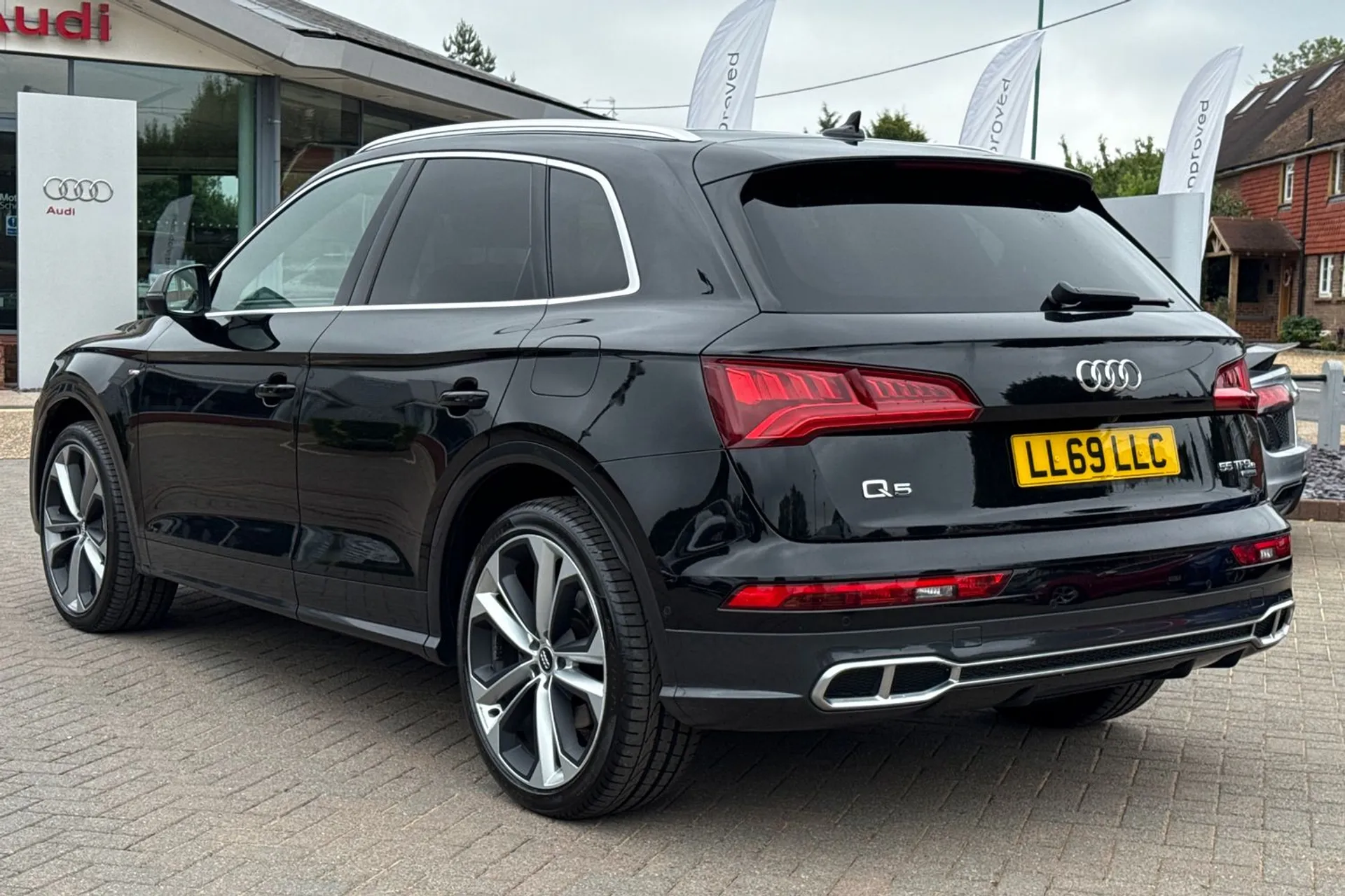 Audi Q5 thumbnail image number 6