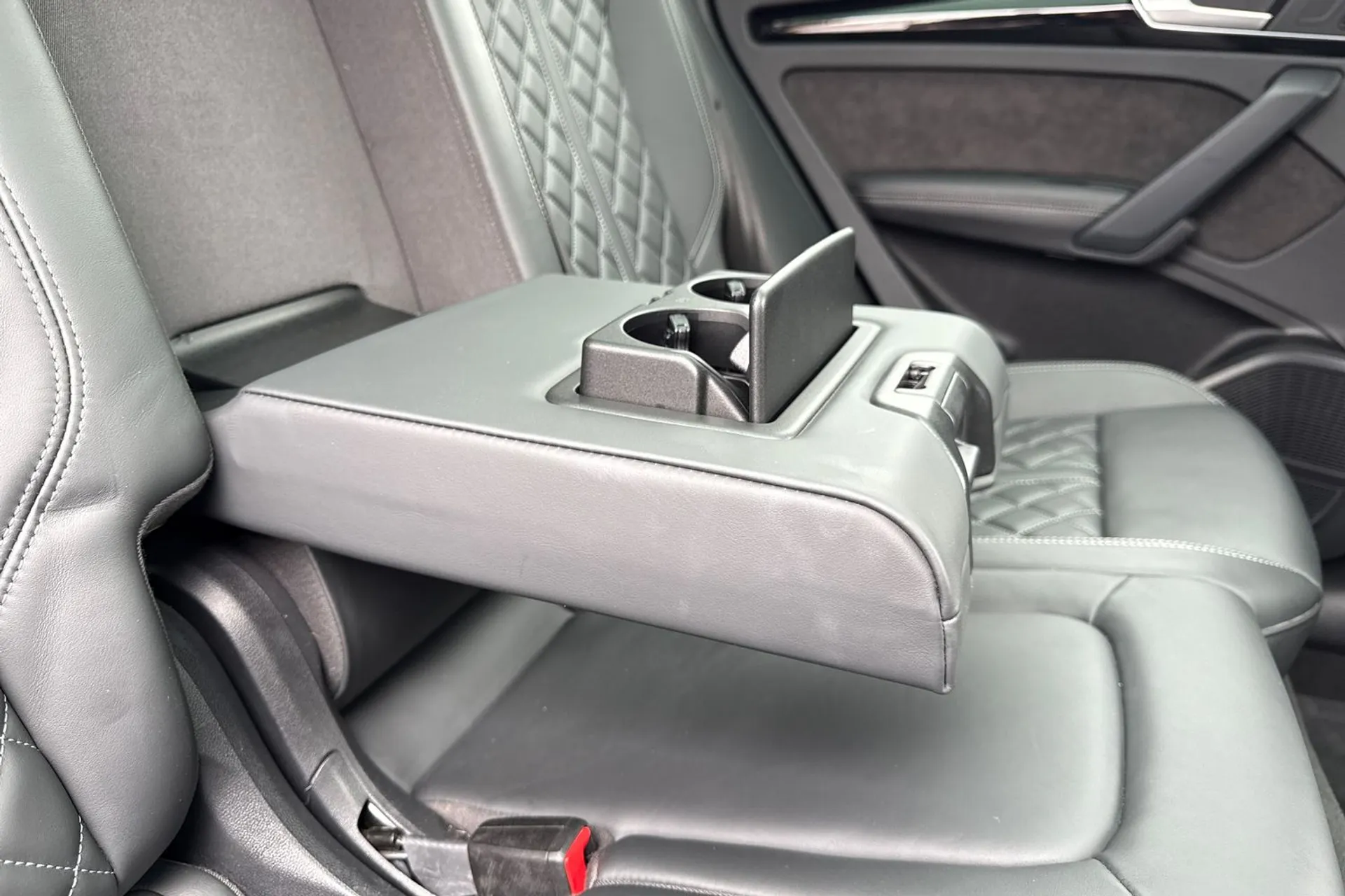 Audi Q5 thumbnail image number 51