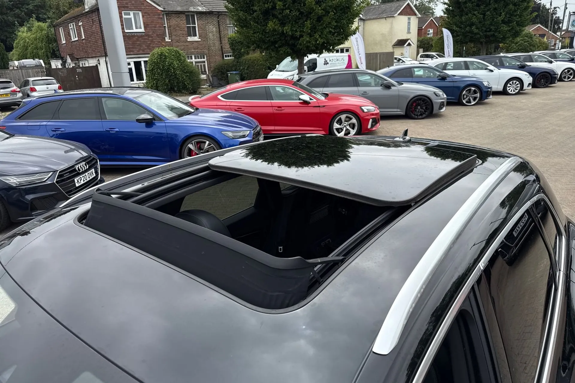 Audi Q5 thumbnail image number 10