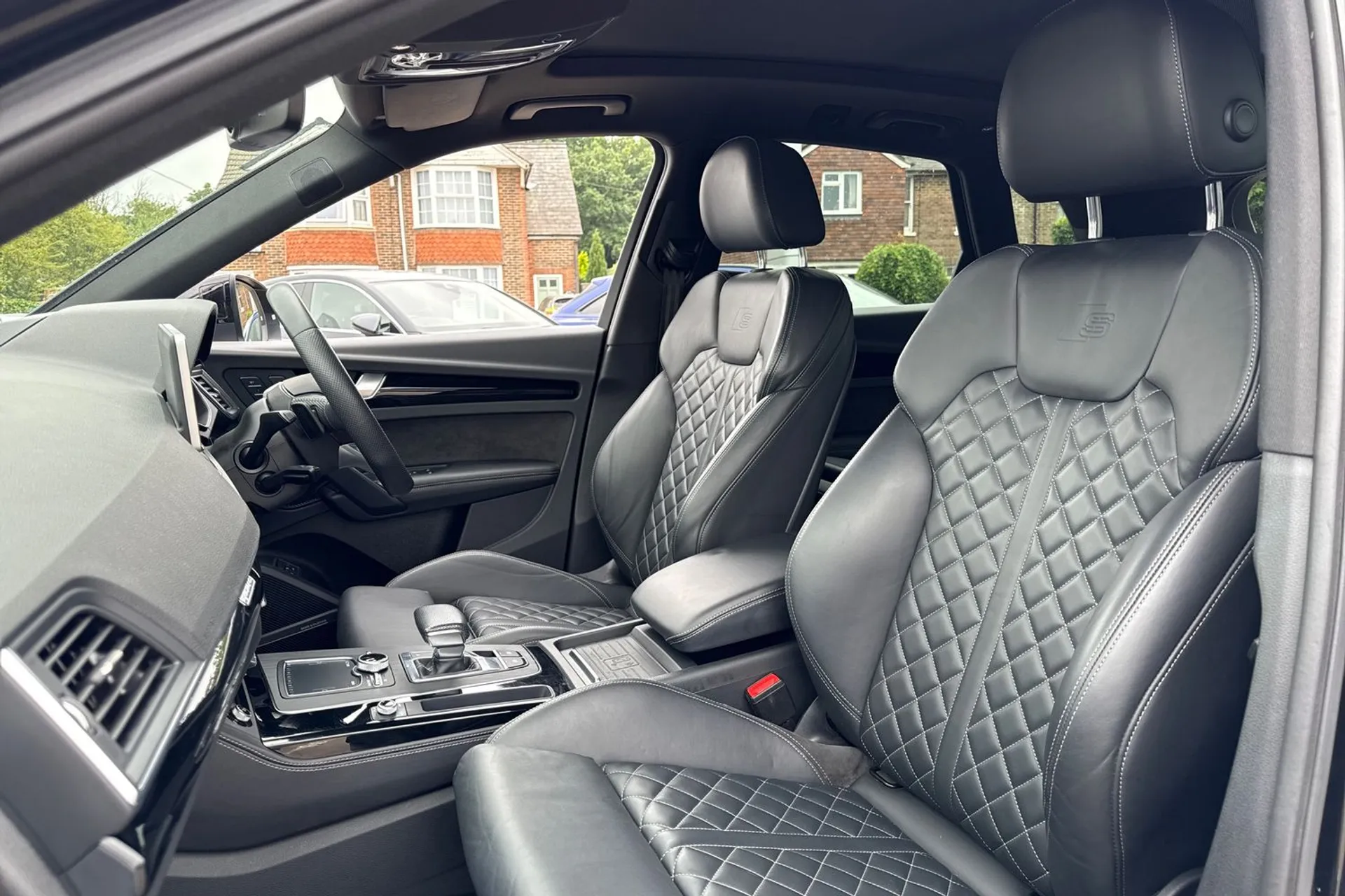 Audi Q5 thumbnail image number 35