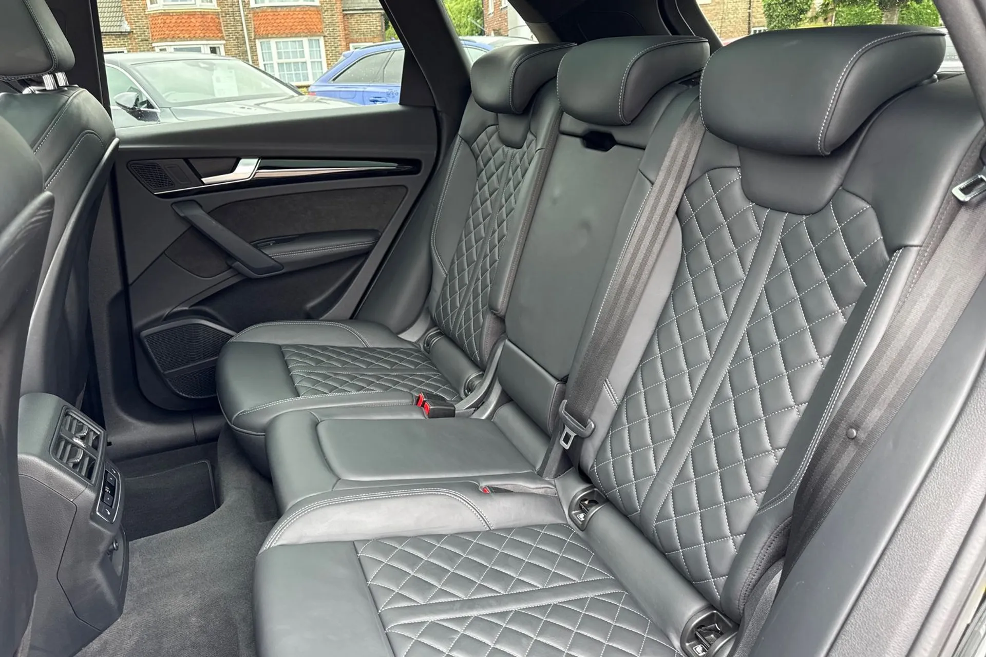 Audi Q5 thumbnail image number 48