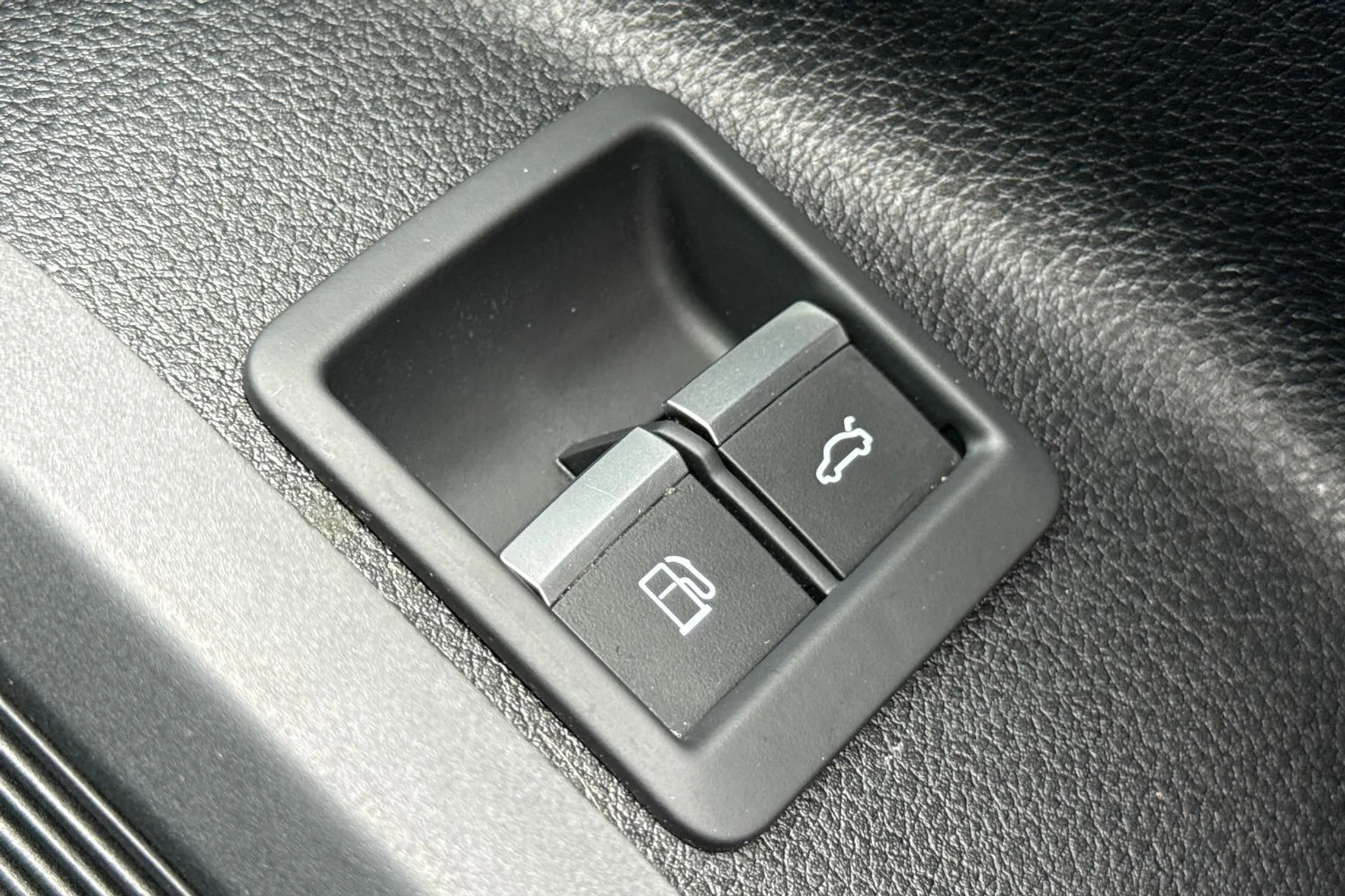 Audi Q5 thumbnail image number 24