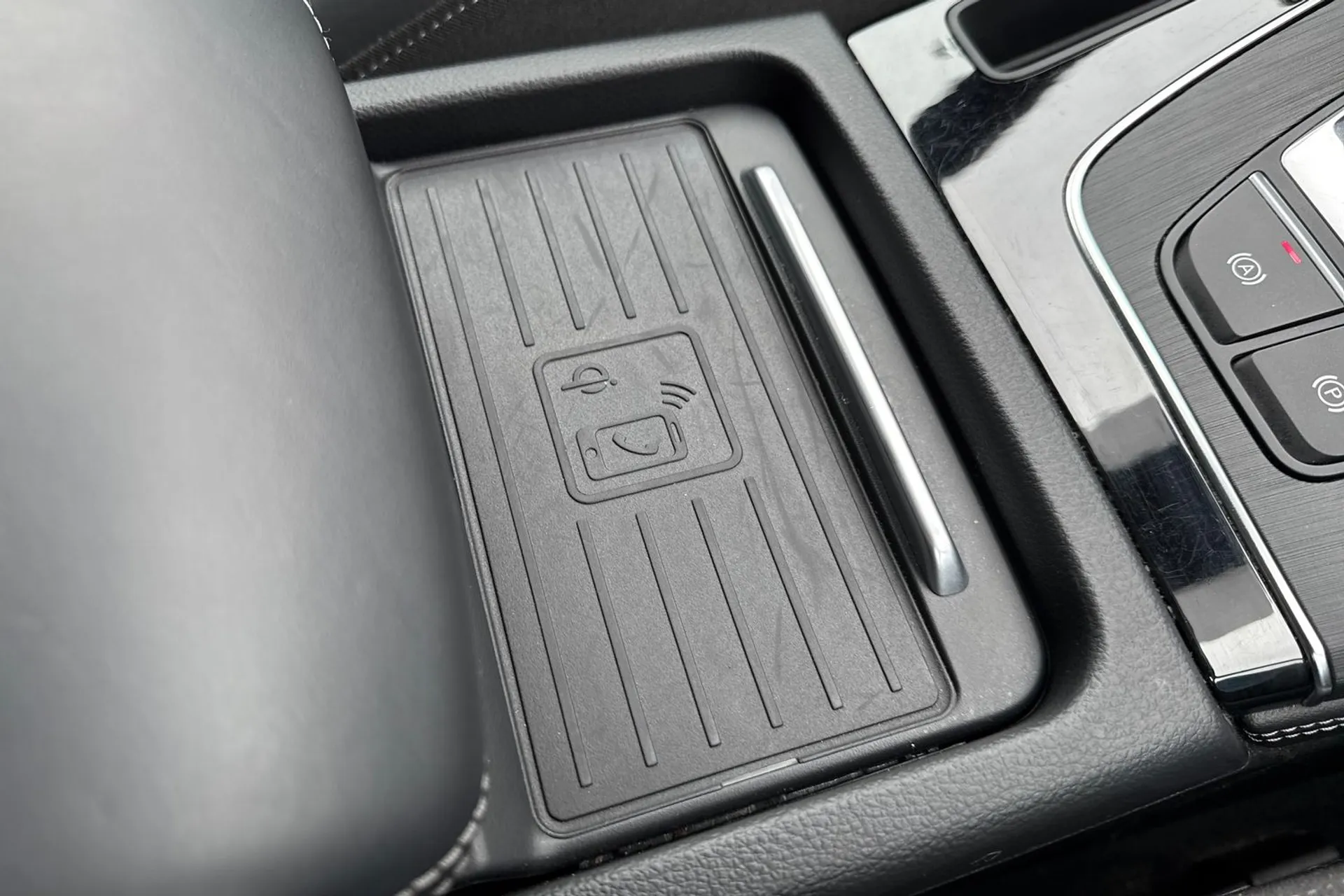 Audi Q5 thumbnail image number 19