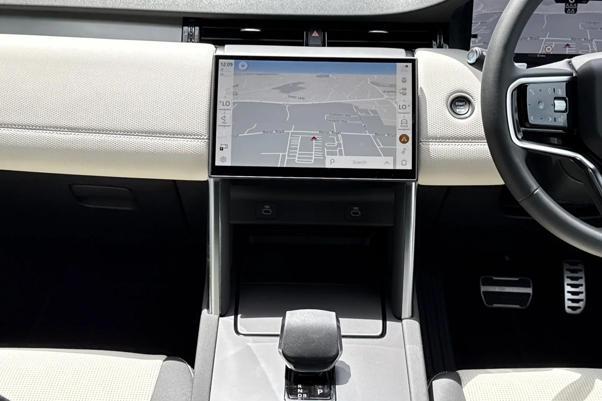LAND ROVER DISCOVERY SPORT thumbnail image number 17
