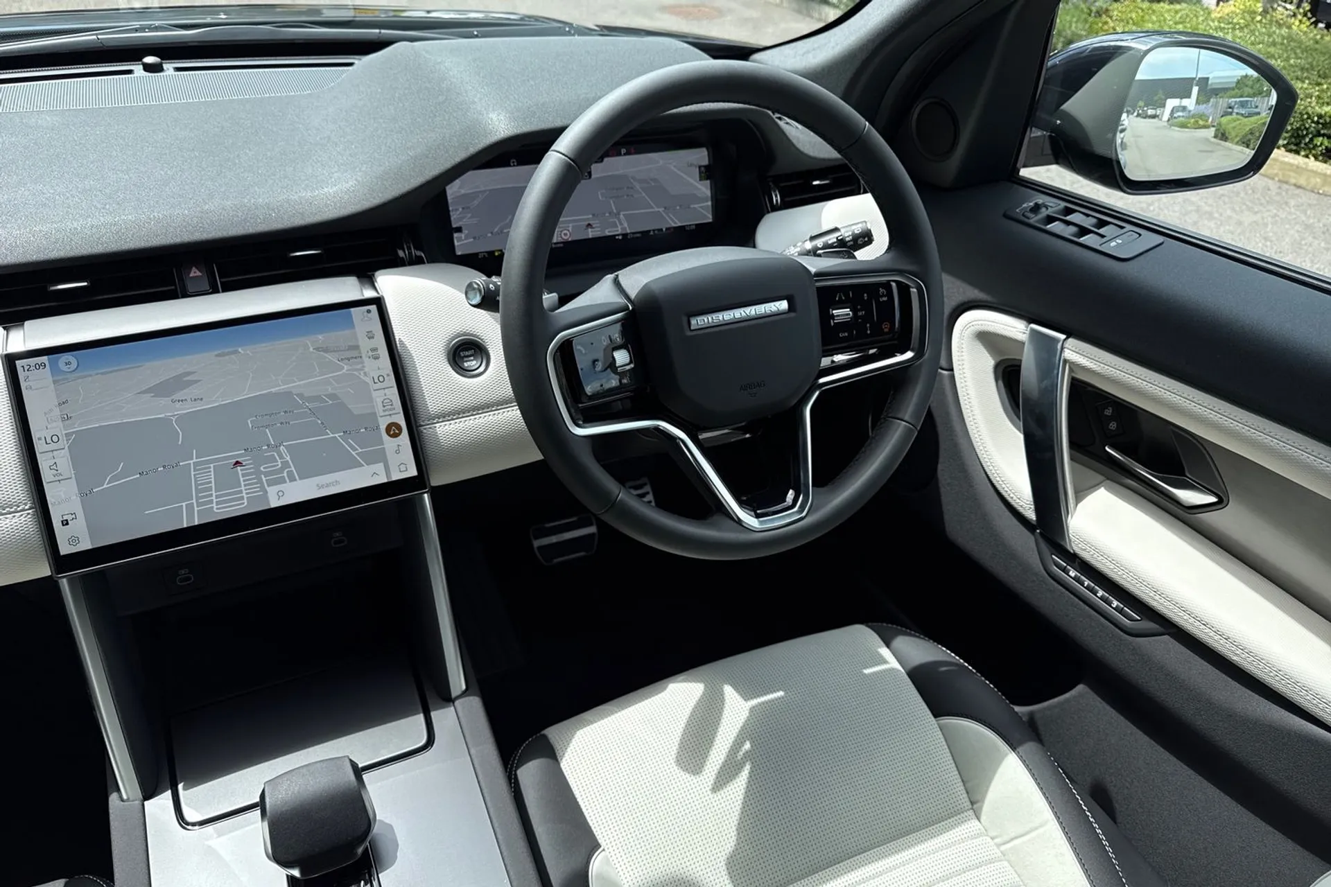 LAND ROVER DISCOVERY SPORT thumbnail image number 21