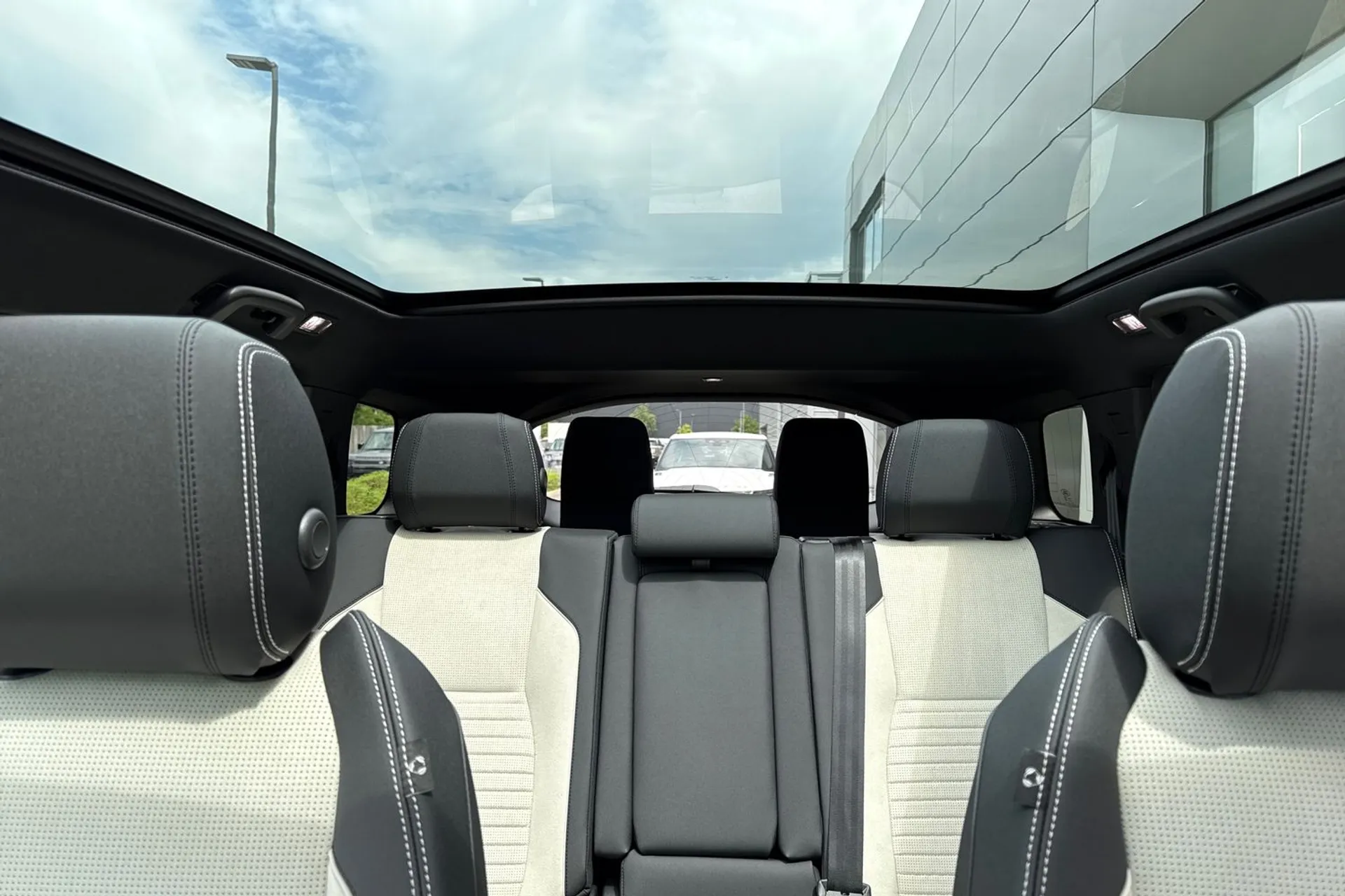 LAND ROVER DISCOVERY SPORT thumbnail image number 23